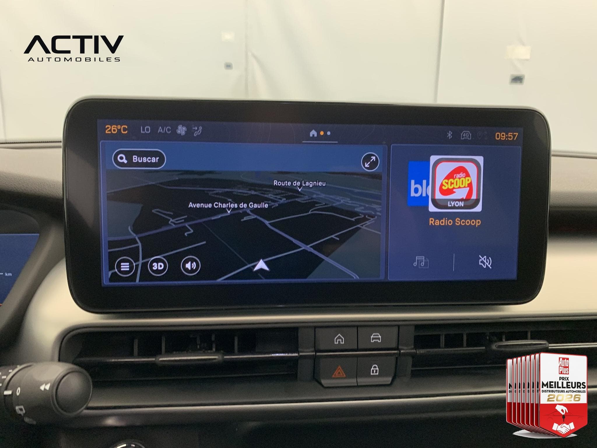 Jeep Avenger 1.2 Turbo T3 110 ch e-Hybrid BVR6 Summit (2026) - Foto 17