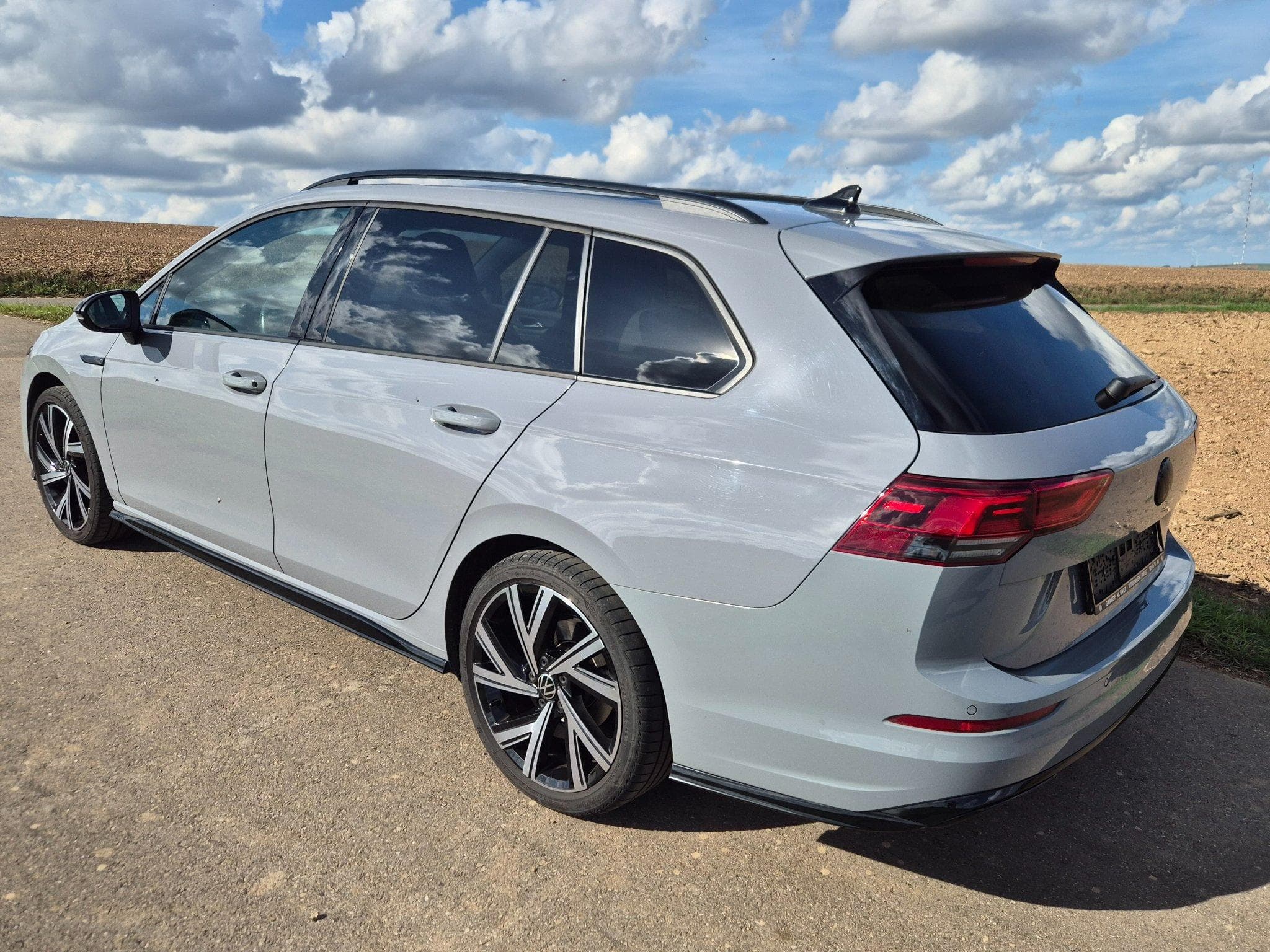 VW Golf VIII R-Line (2024) - Photo 5