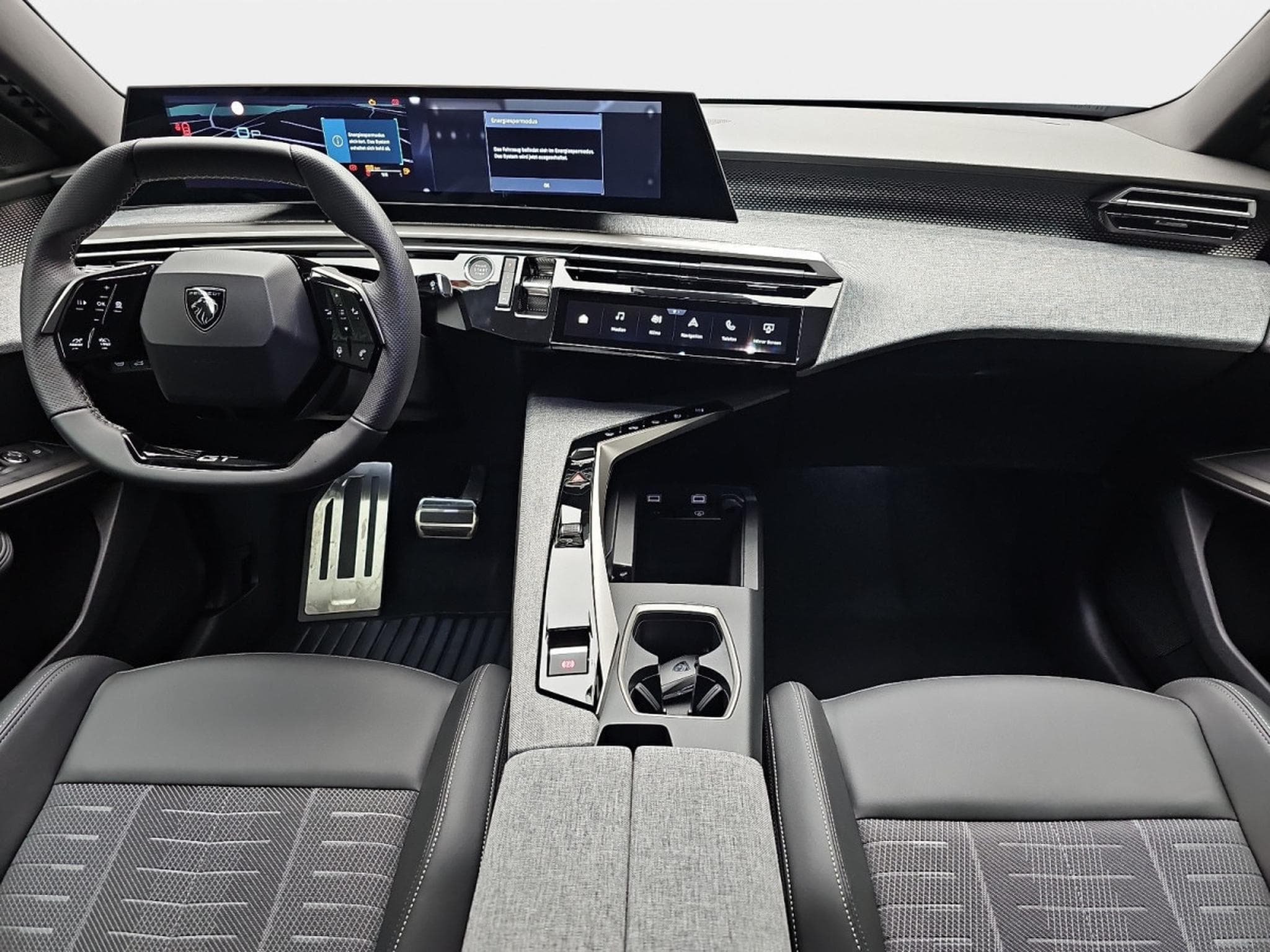 Peugeot 3008 1.2 Hybrid 145 E-DSC6 GT (2025) - Photo 7