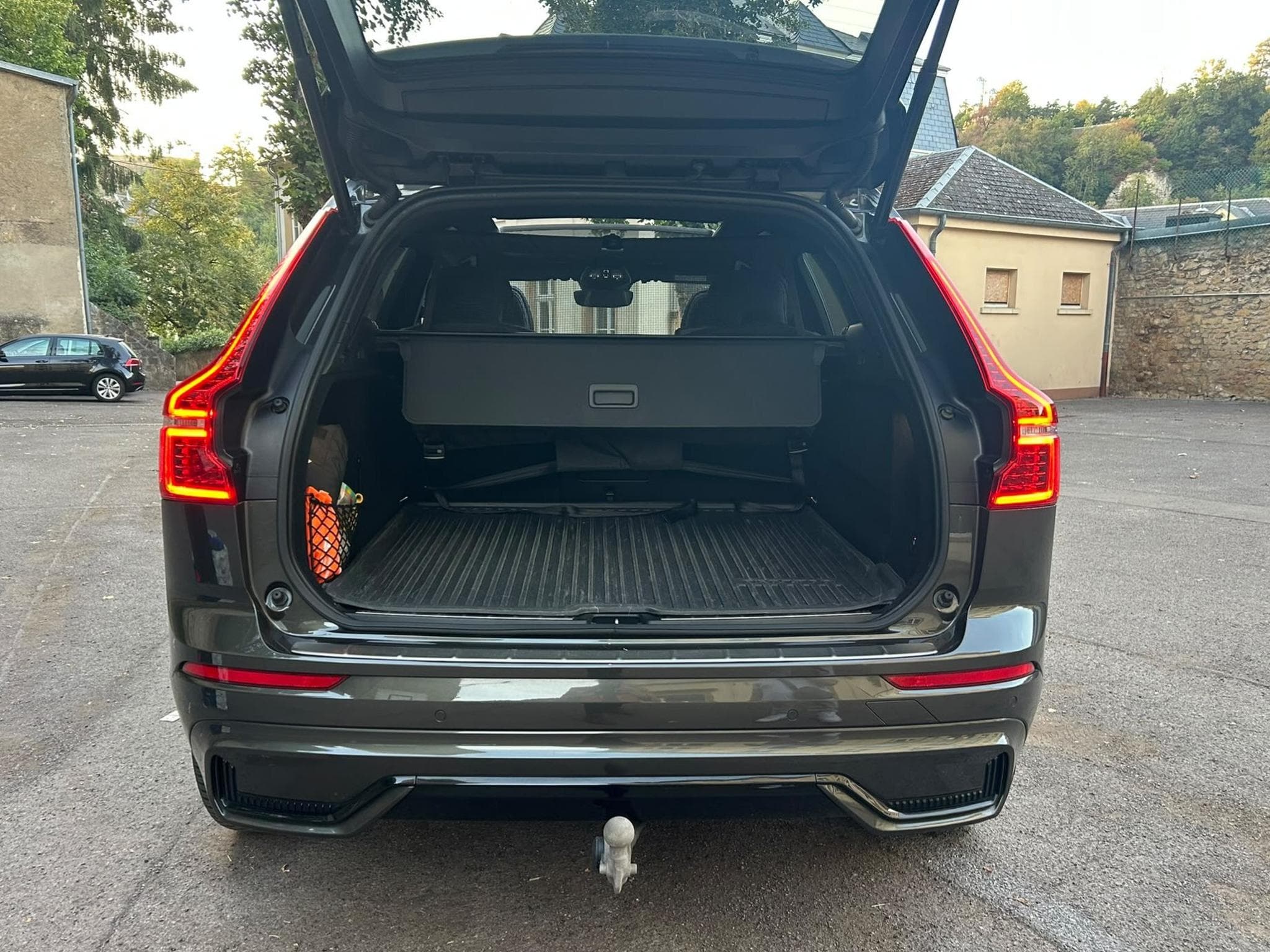 Volvo XC60 B5 235 AWD 235 R-Design / Black Design (2022) - Photo 14