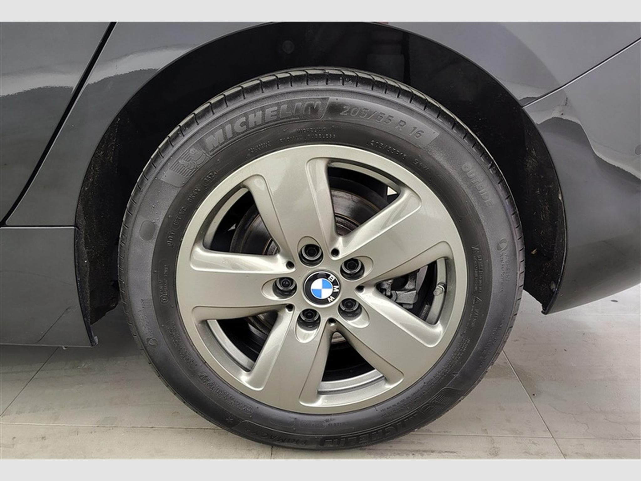 BMW 118 dA  Navi Cockpit / Led / PDC av+ar (2024) - Foto 6