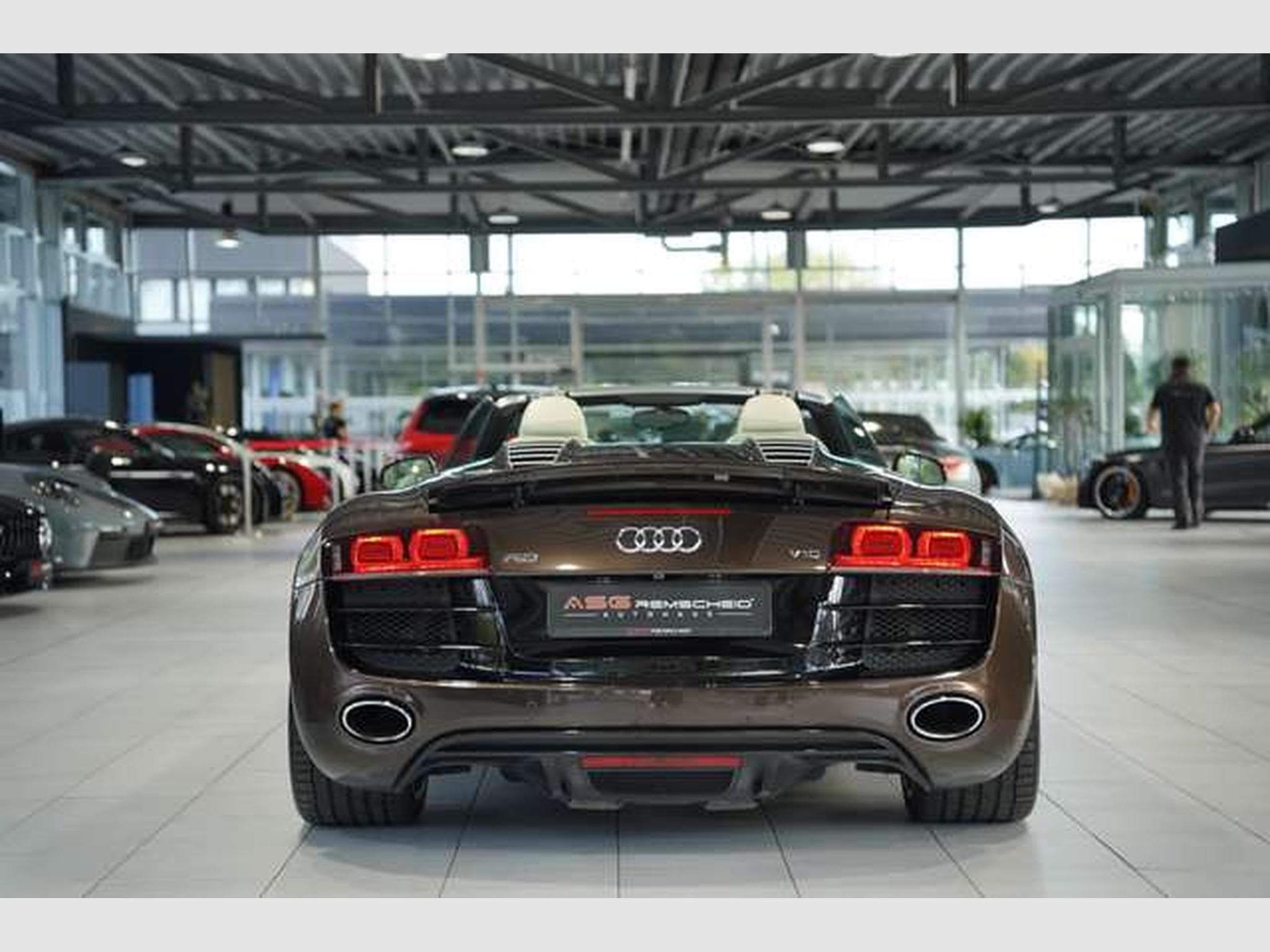 Audi R8 5.2 V10 FSI q. Spyder *2.H *Historie *Sammler (2011) - Photo 10