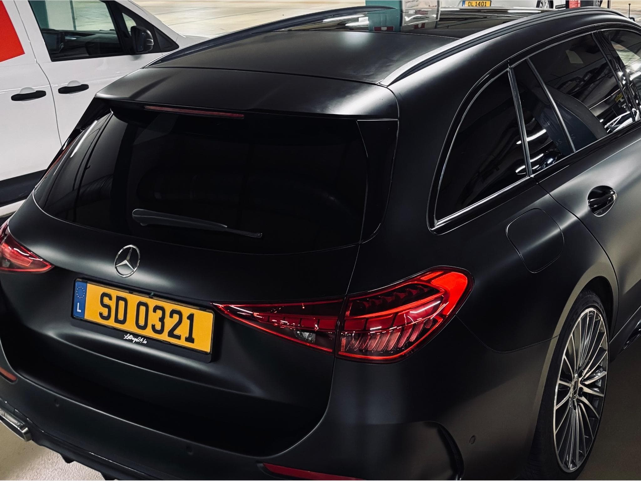 Mercedes C 300 AMG line (2023) - Photo 8