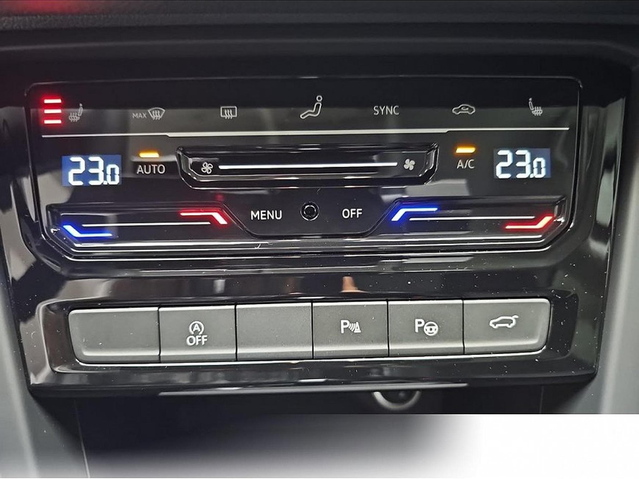 VW Touran (2026) - Foto 10