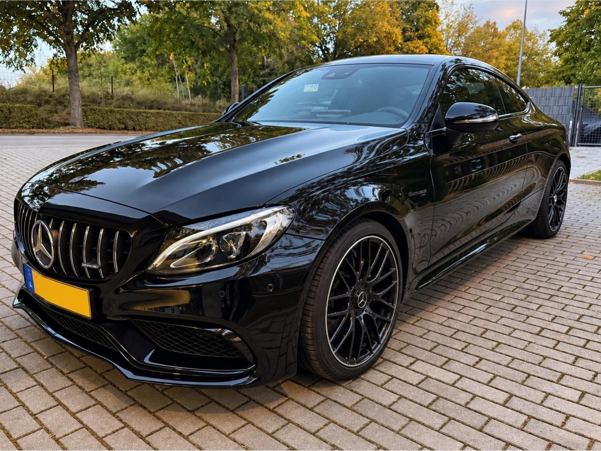 Mercedes C 63 AMG (2017) - Photo 2