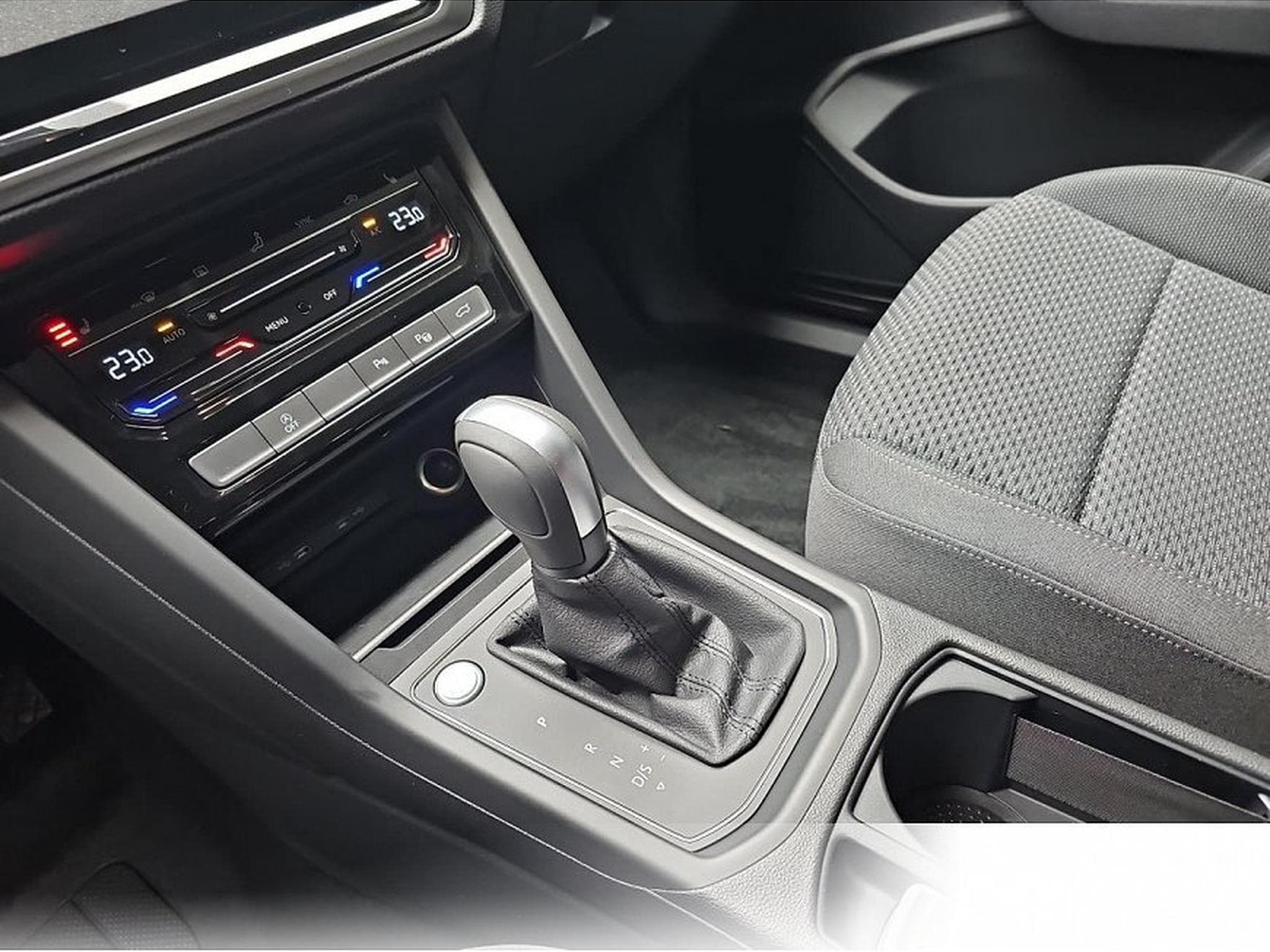 VW Touran (2026) - Foto 11