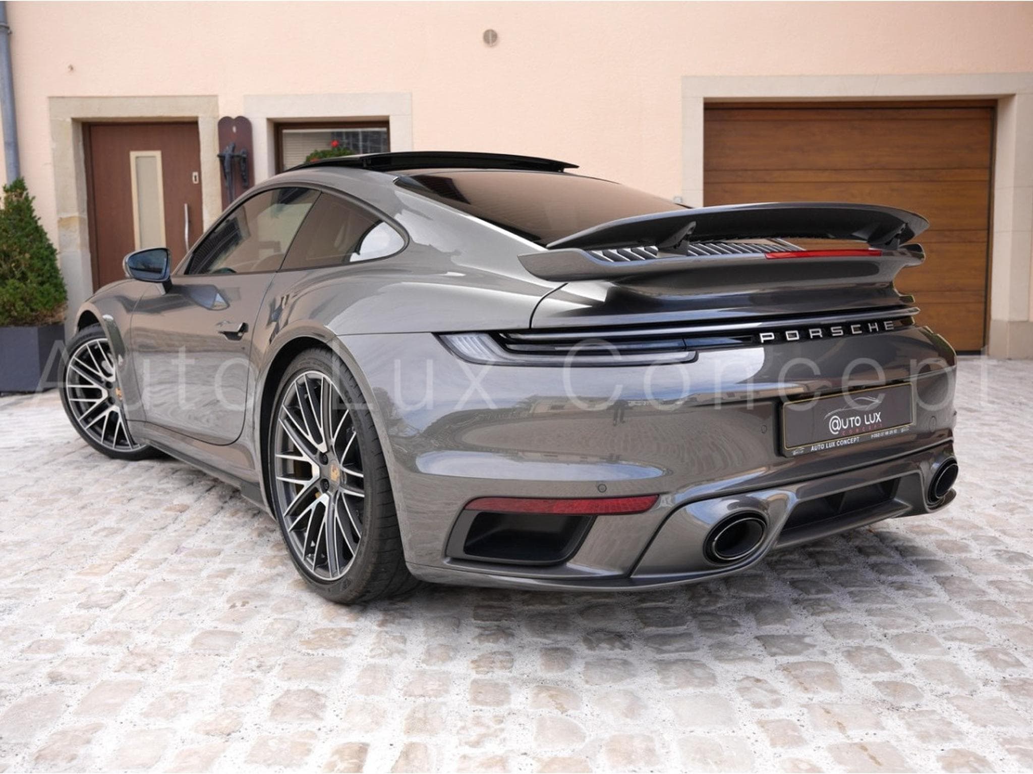Porsche 911 911 Turbo S Coupé (2021) - Photo 4