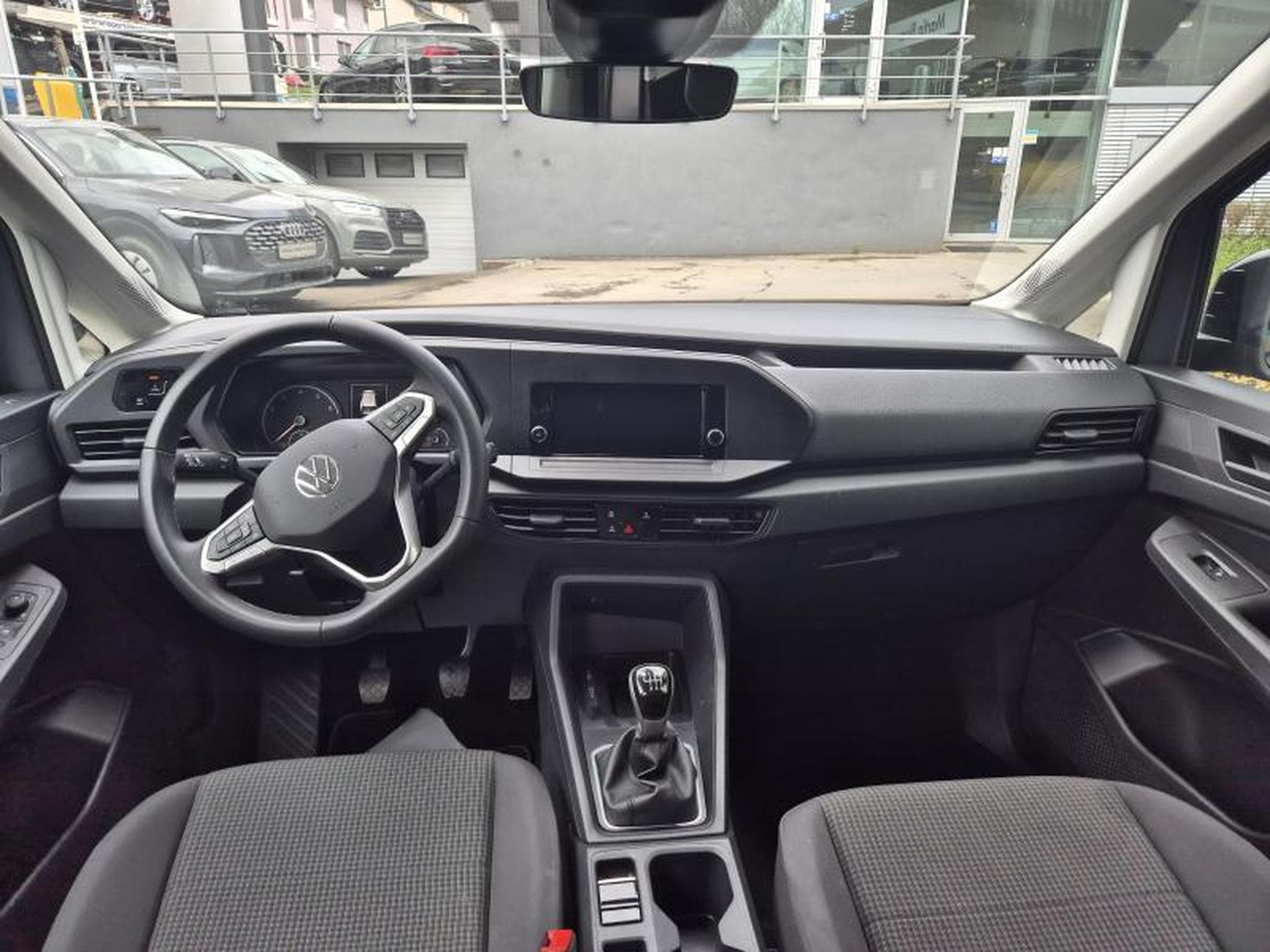 VW Caddy V (2024) - Photo 5