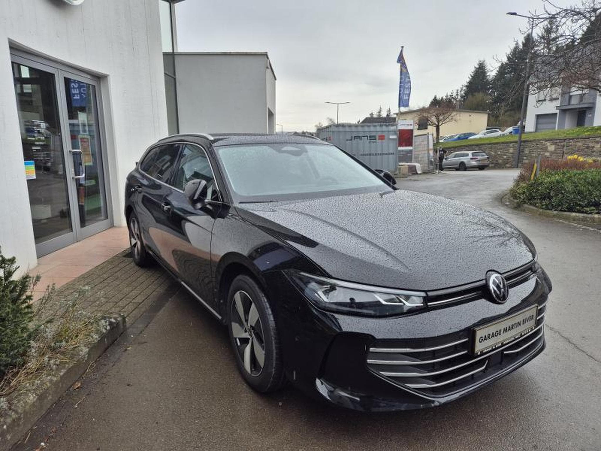 VW Passat Business (2024) - Photo 3