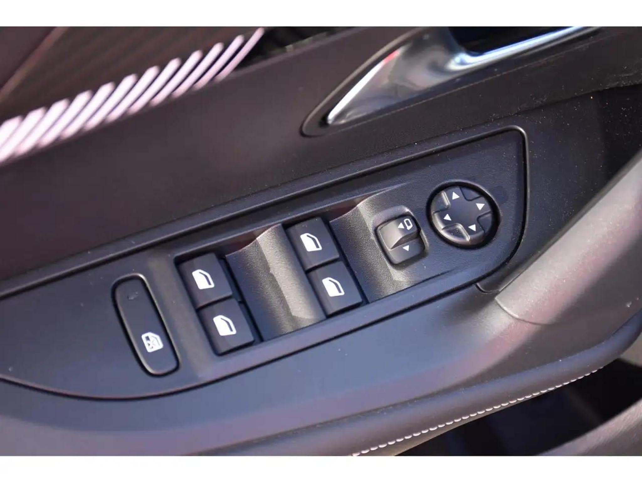 Peugeot 2008 (2025) - Foto 22