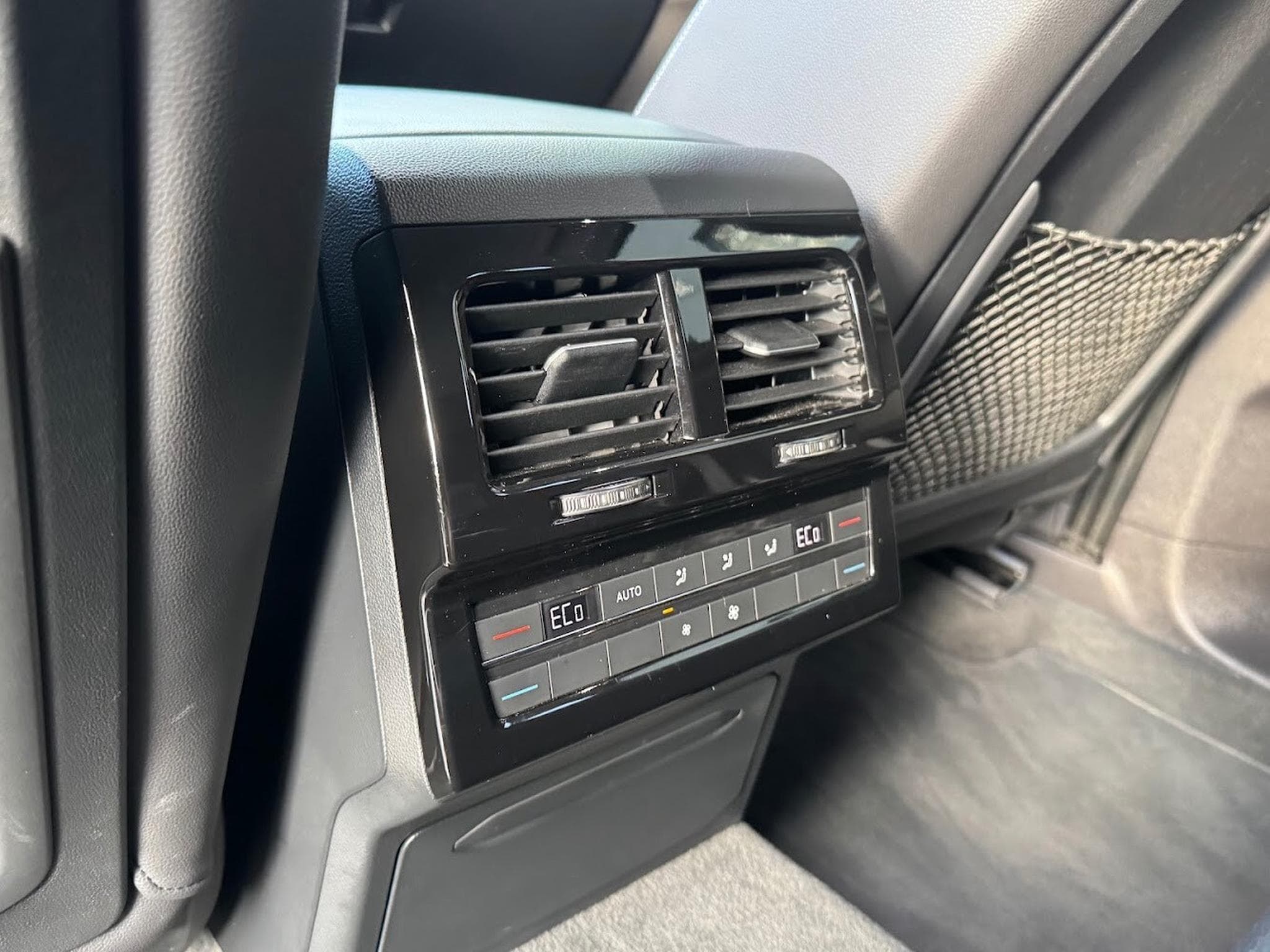VW Touareg Carat (2020) - Photo 5