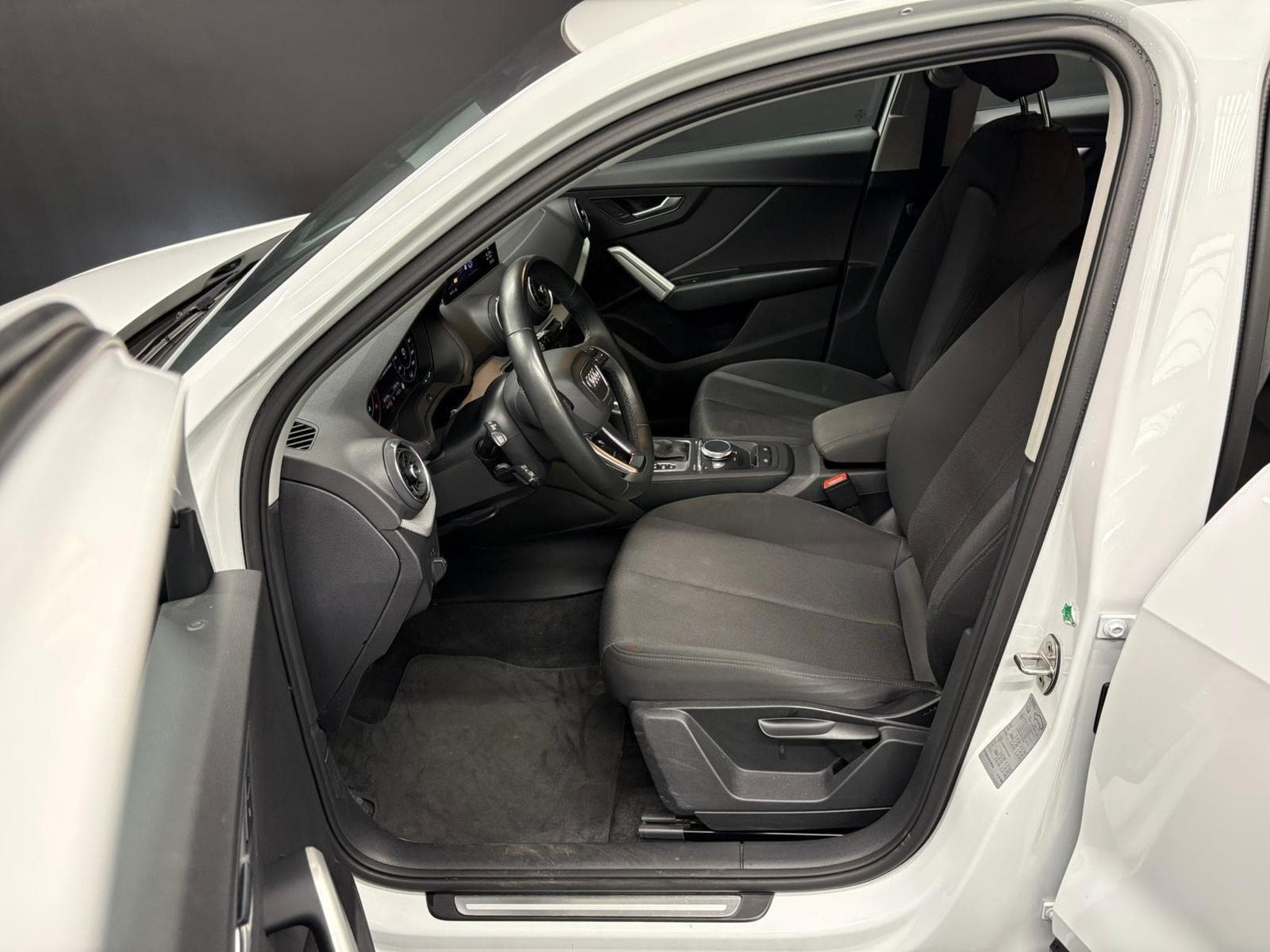 Audi Q2 Advanced 150 cv S-Tronic CAMERA/ACC/HAYON ELEC (2023) - Foto 8