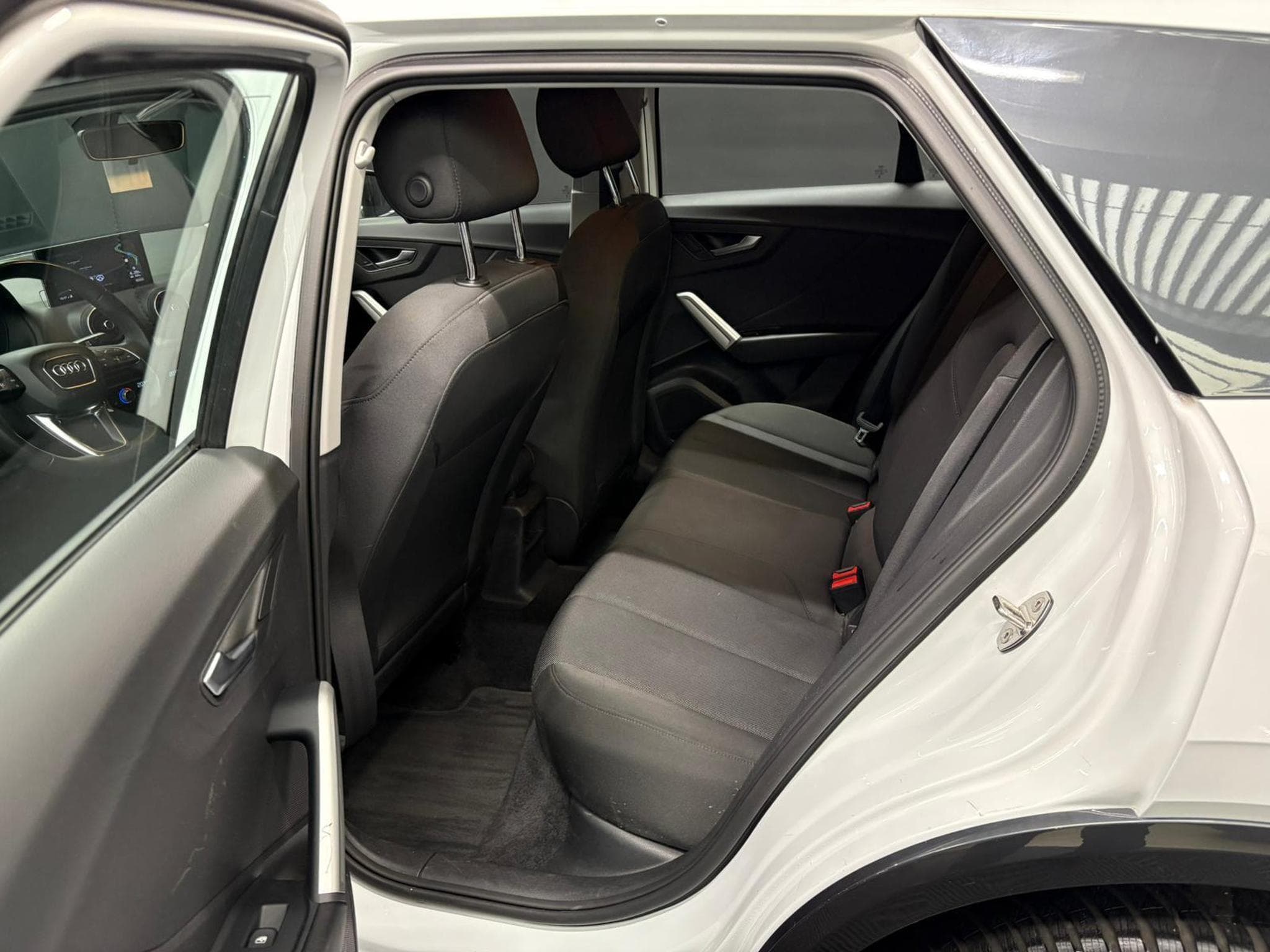 Audi Q2 Advanced 150 cv S-Tronic CAMERA/ACC/HAYON ELEC (2023) - Foto 9