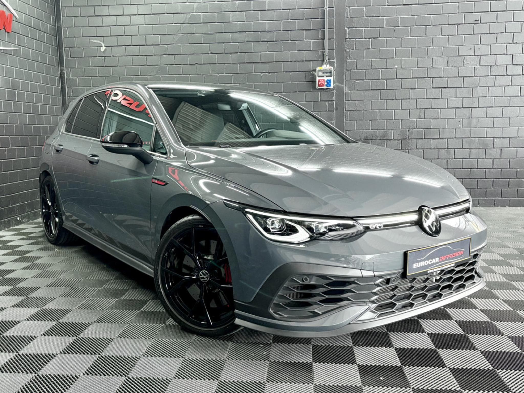 VW Golf GTI Clubsport 2.0 TSI 300 CV DSG7 *MATRIX* BLACK STYLE * ACC (2024) - Photo 3