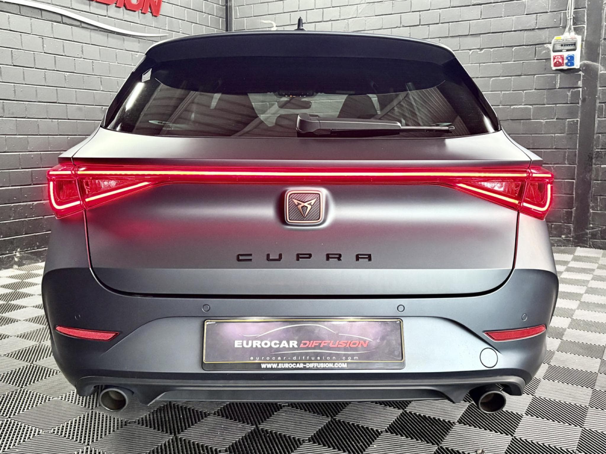 Cupra Leon ST 2.0 TSI 245 CV *DCC * VSS * ACC * (2024) - Foto 5