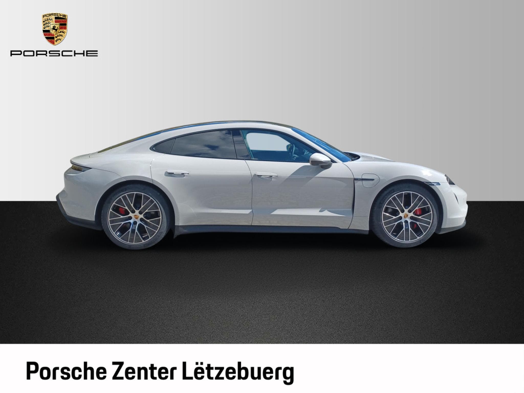 Porsche Taycan 4S (2022) - Photo 6