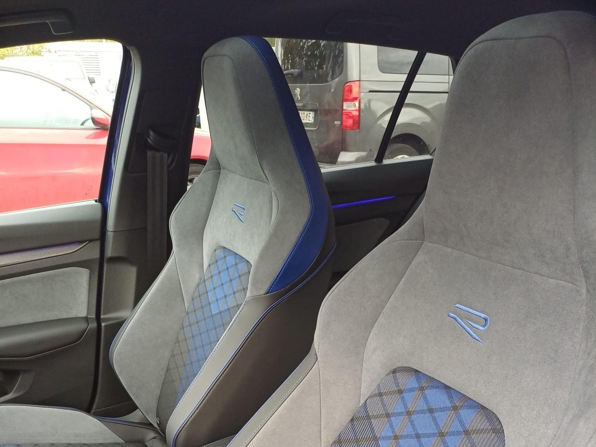 VW Golf VIII Golf R8.5 2.0 TSI 333 ch 4MOTION DSG7 (2026) - Photo 6