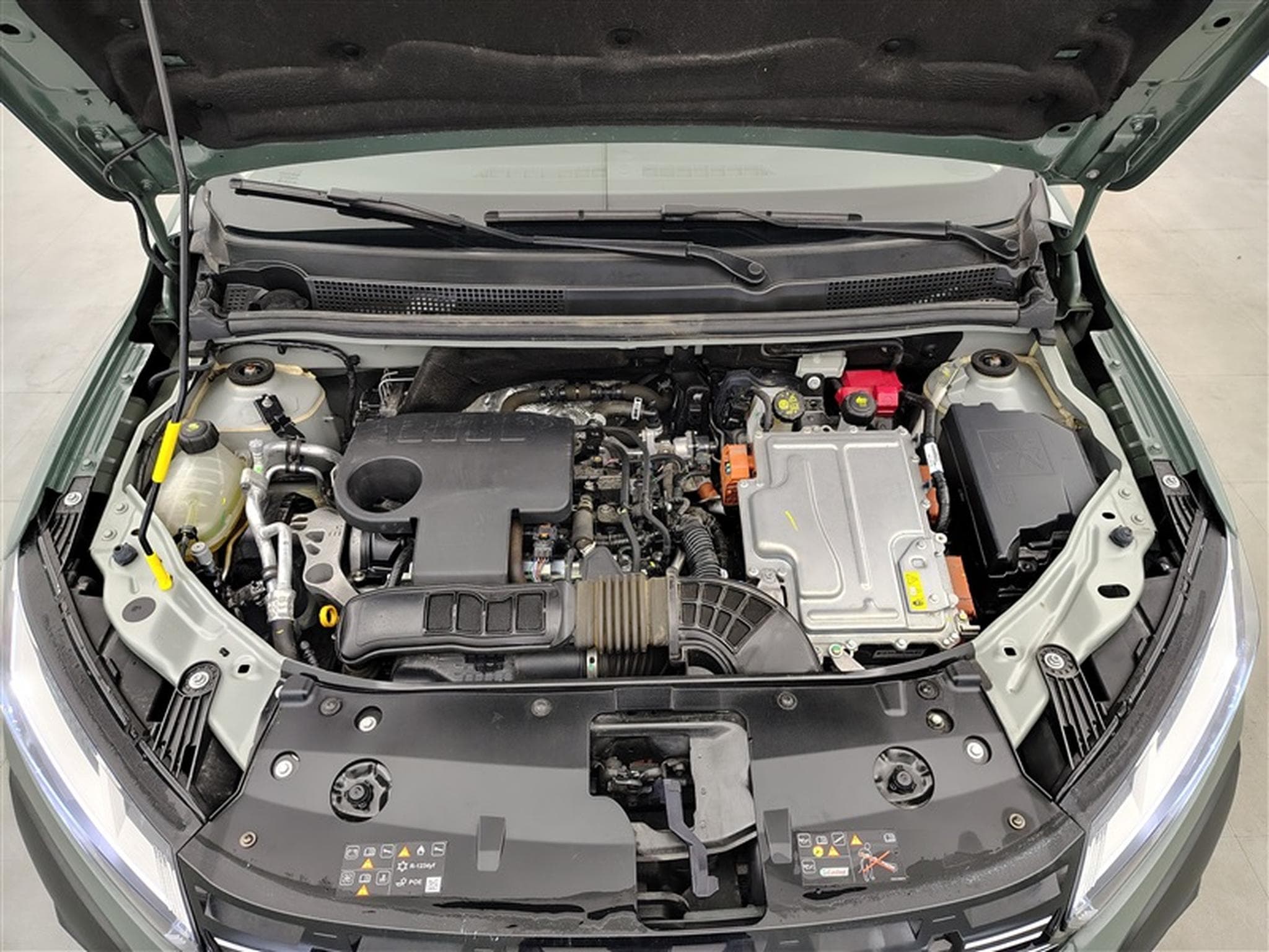 Dacia Jogger 1.6 Hybrid EDC Extreme 7pl. CARPLAY / FULL LED / CAMERA (2024) - Photo 20