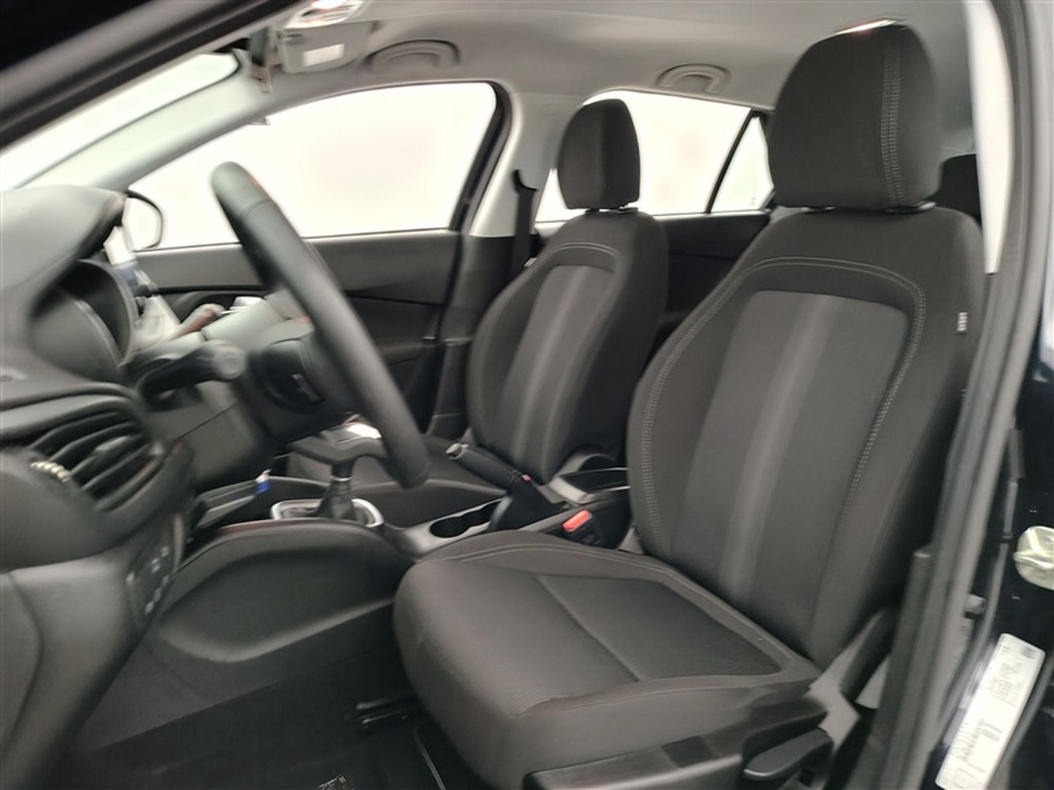 Fiat Tipo StationWagon 1.0 T FireFly City Life NAVI/CARPLAY / JA 16" (2023) - Photo 6