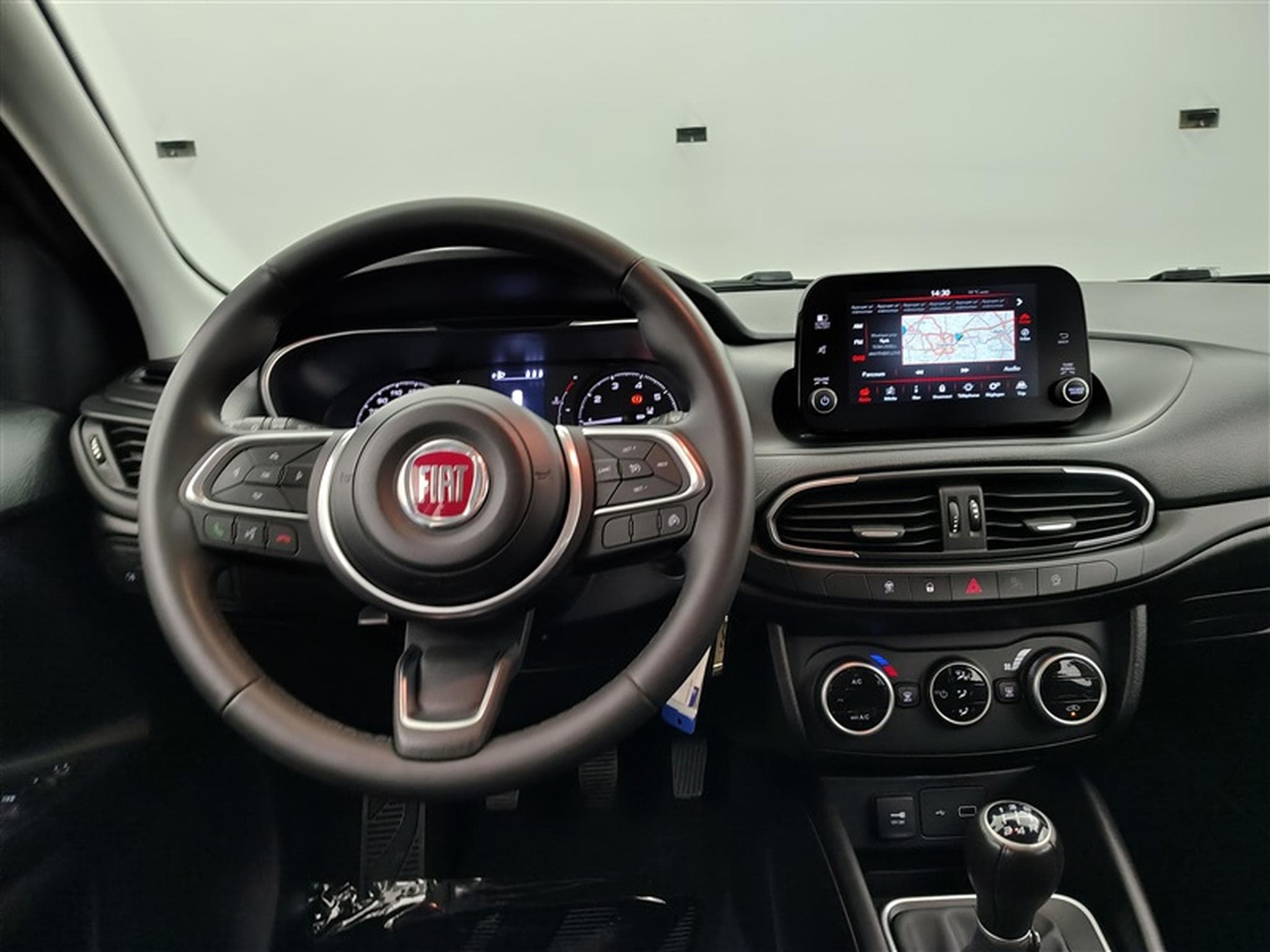Fiat Tipo StationWagon 1.0 T FireFly City Life NAVI/CARPLAY / JA 16" (2023) - Photo 8