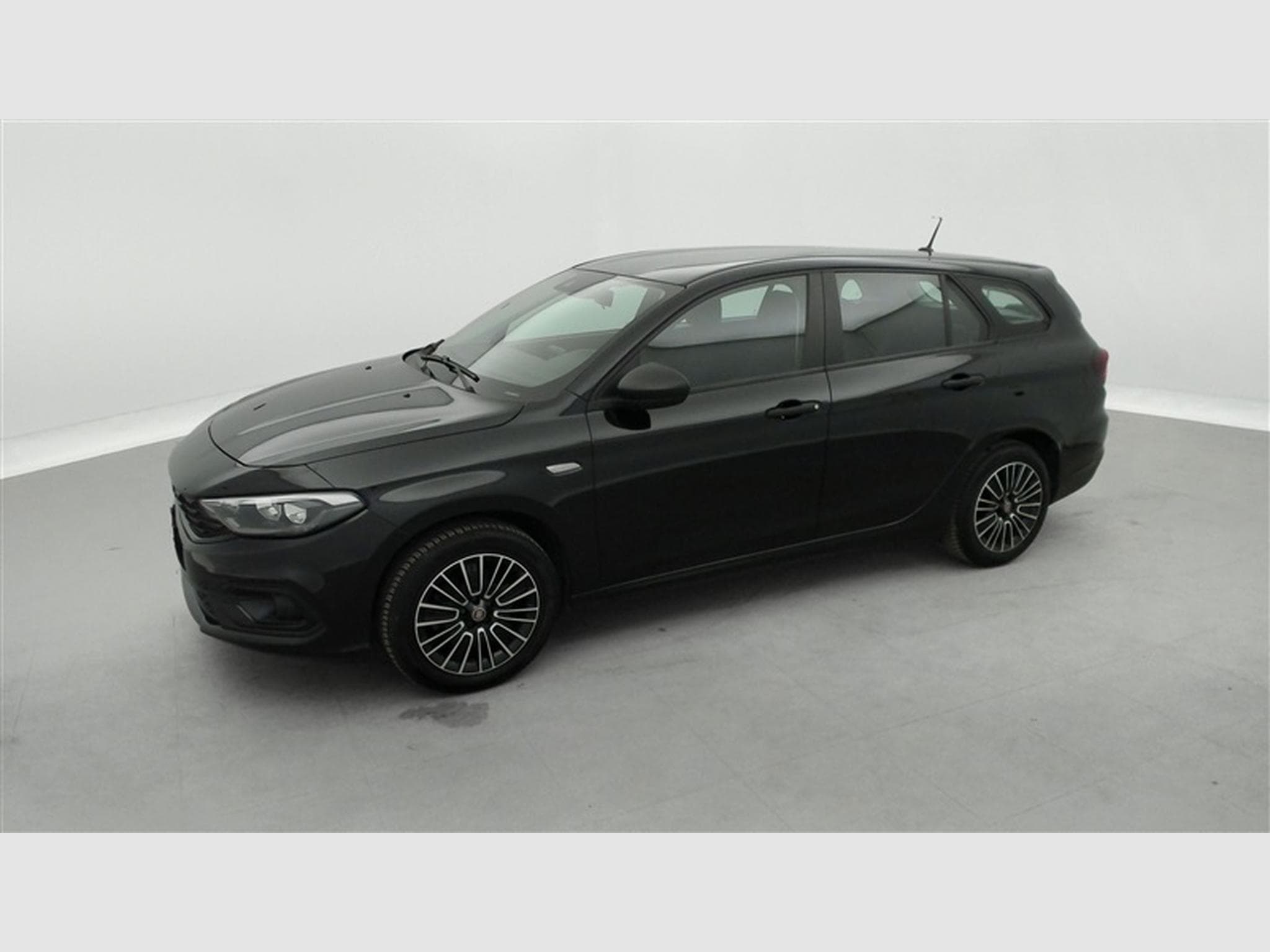 Fiat Tipo StationWagon 1.0 T FireFly City Life NAVI/CARPLAY / JA 16" (2023) - Photo 19