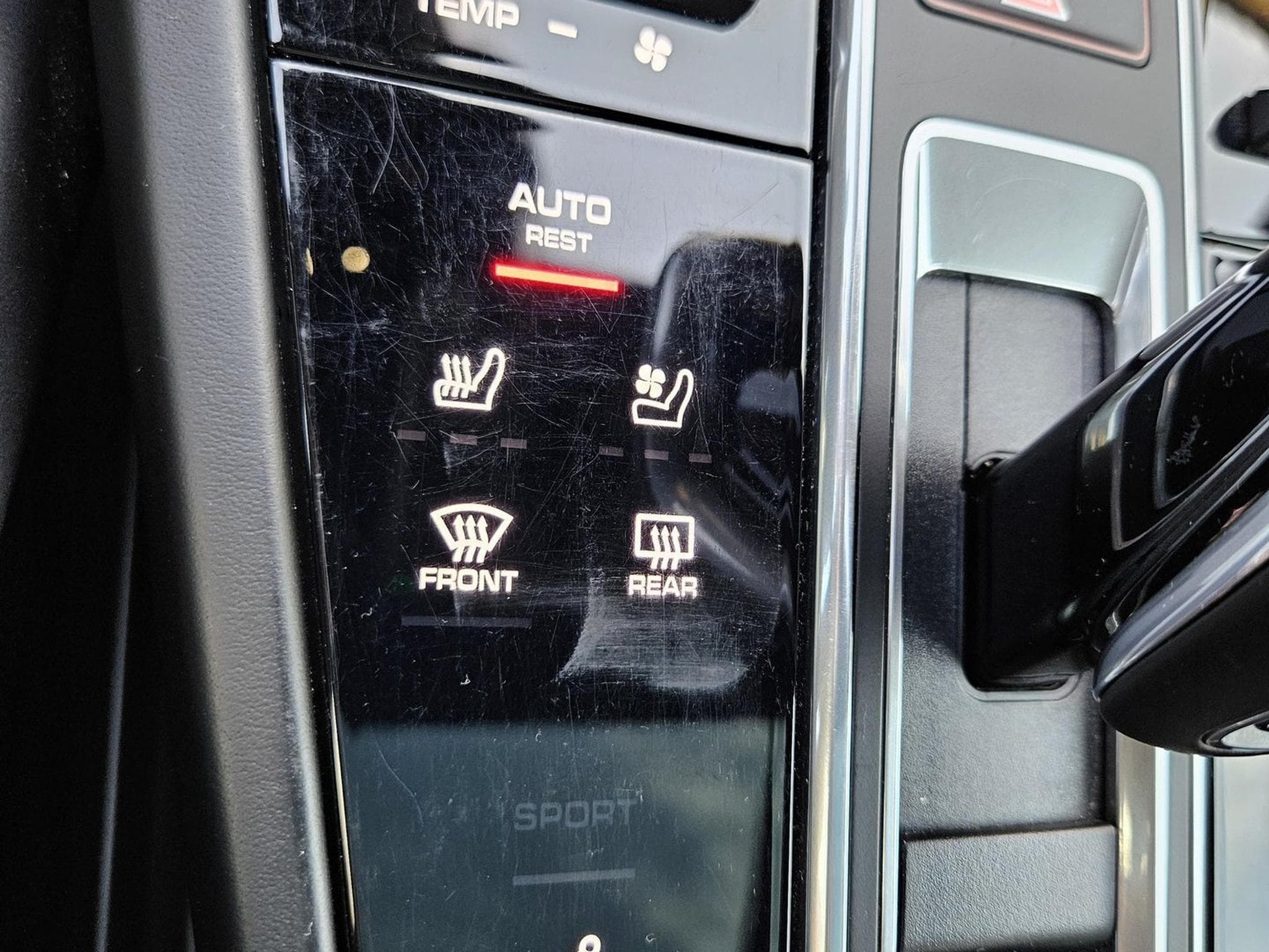 Porsche Cayenne S 440ch TVA RECUP PANO BOSE AIR CHRONO (2021) - Foto 12