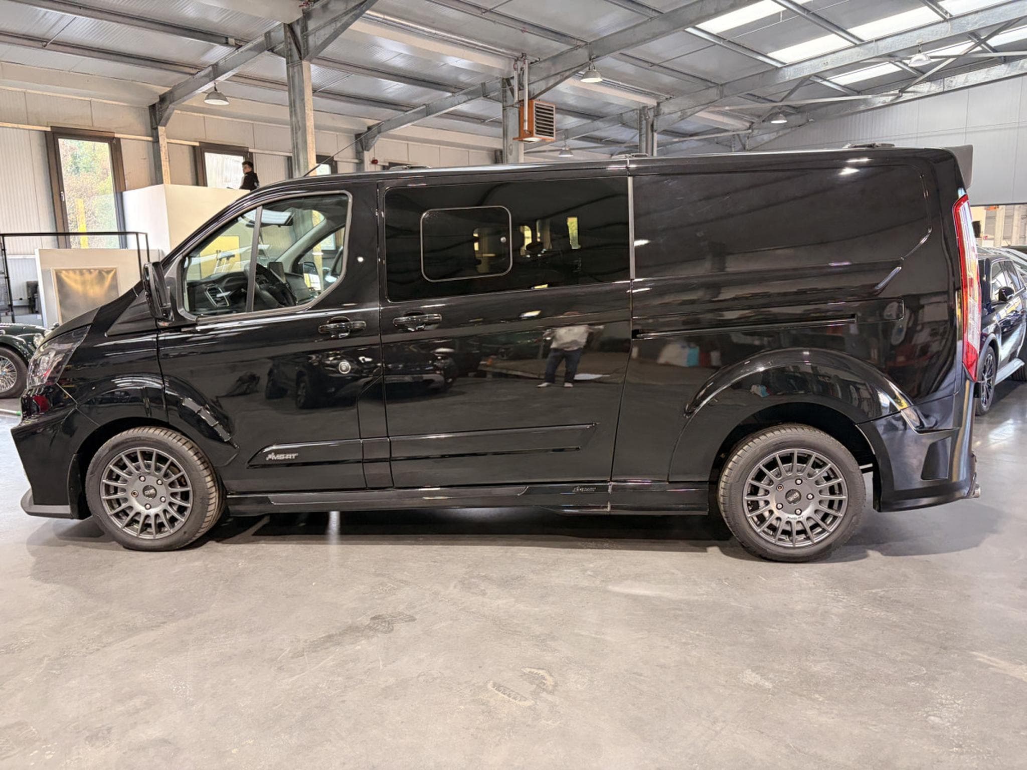 Ford Transit MS-RT 2.0 Double cabine 170HP (2023) - Photo 6