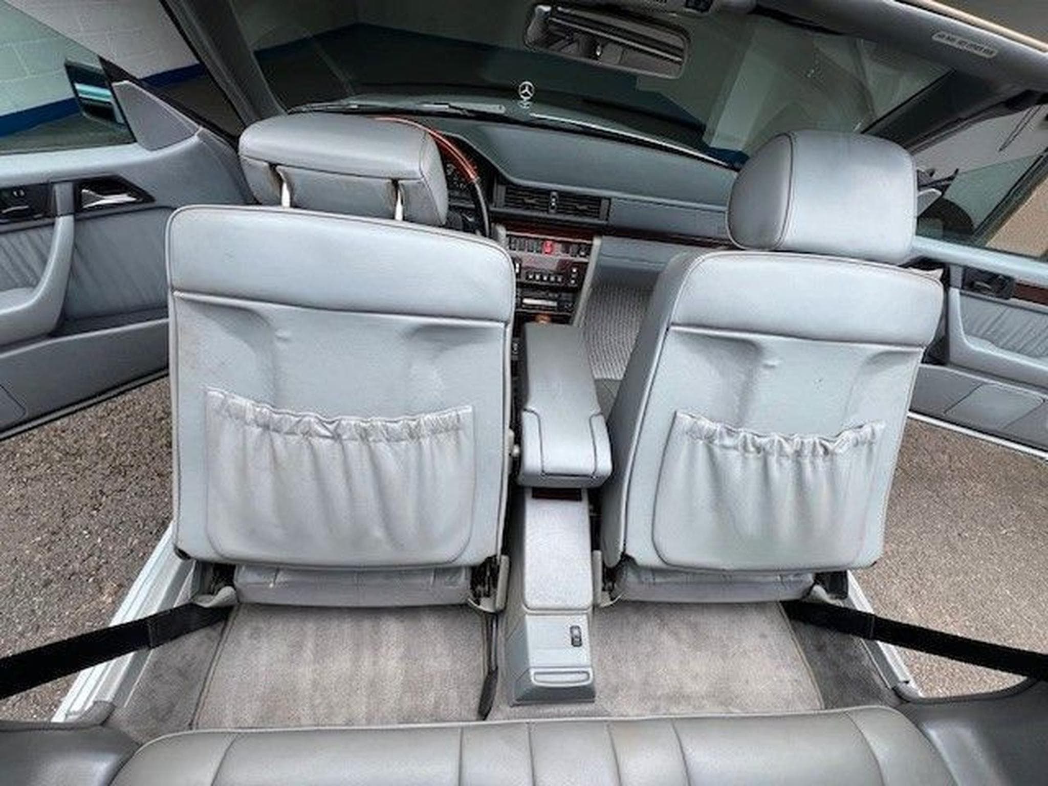 Mercedes E 320 AMG Line -  W124 (1995) - Photo 15