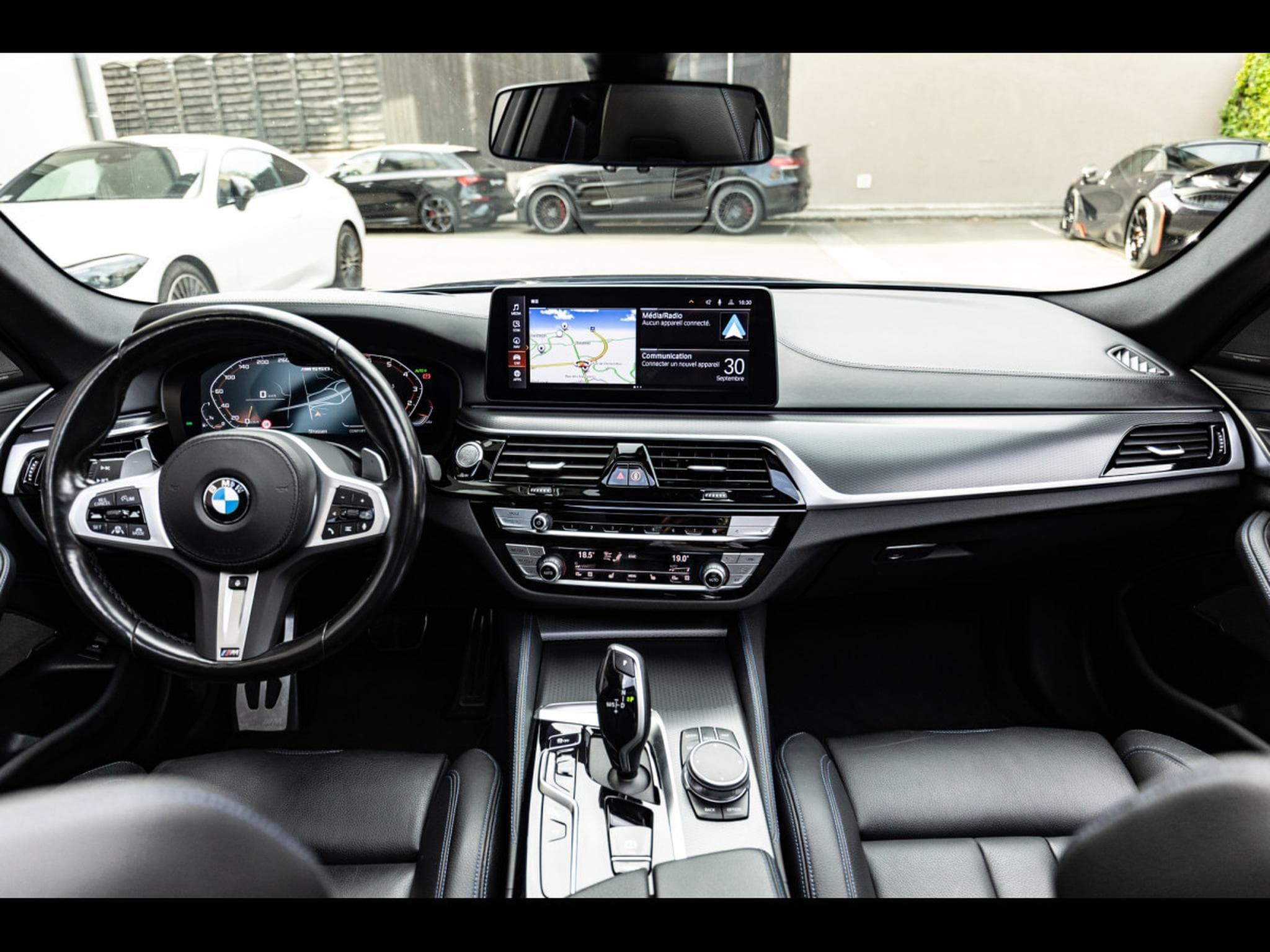 BMW M550 LIMOUSINE (G30) XDRIVE 530 CH - SERVICE INCLUSIVE 05/2029 - (2022) - Foto 15