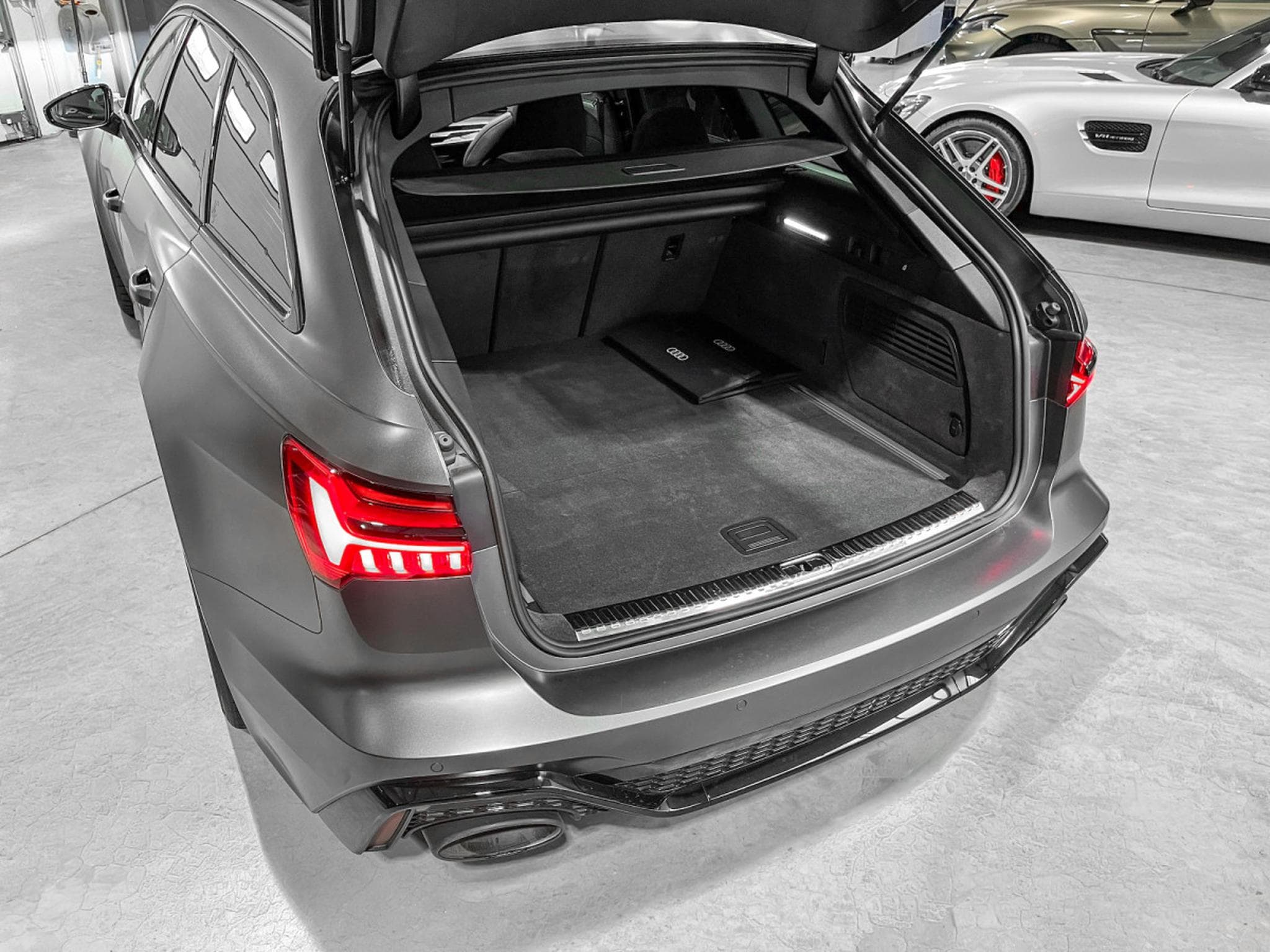 Audi RS6 RS6 Avant PERFORMANCE 4.0 TFSI quattro/22/PANO/KEYLESS/RS DY (2023) - Foto 23