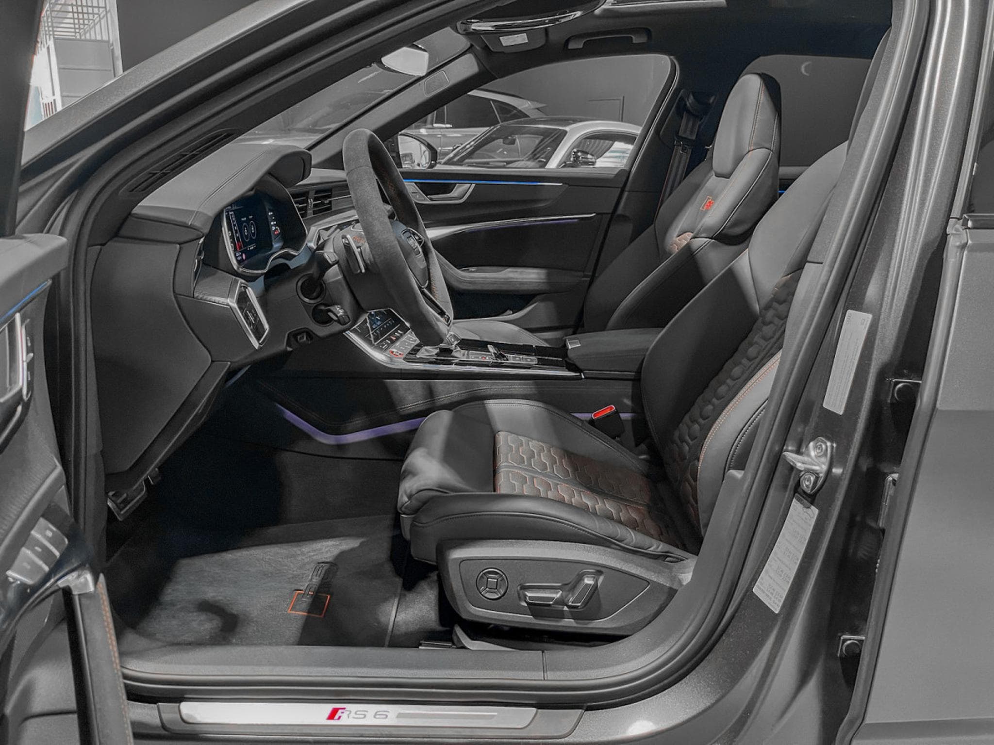 Audi RS6 RS6 Avant PERFORMANCE 4.0 TFSI quattro/22/PANO/KEYLESS/RS DY (2023) - Foto 25