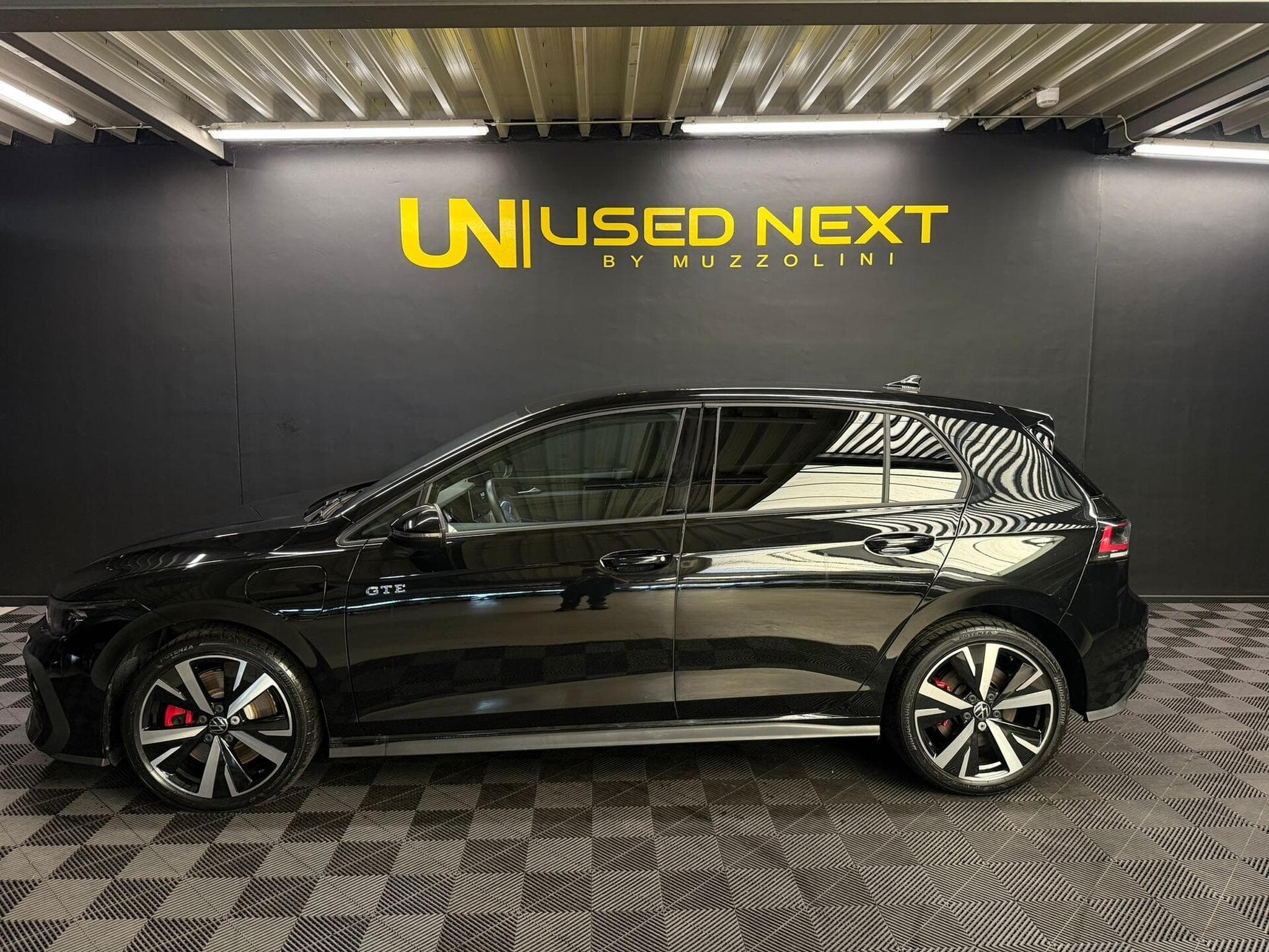 VW Golf GTE 1.4 HYBRIDE RECHARGEABLE 272 CV (2025) - Foto 5