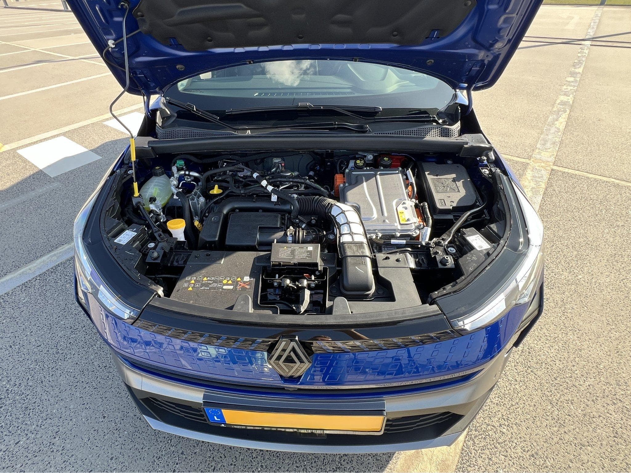 Renault Captur esprit Alpine Full Hybrid E-Tech 160 ch (2026) - Photo 11