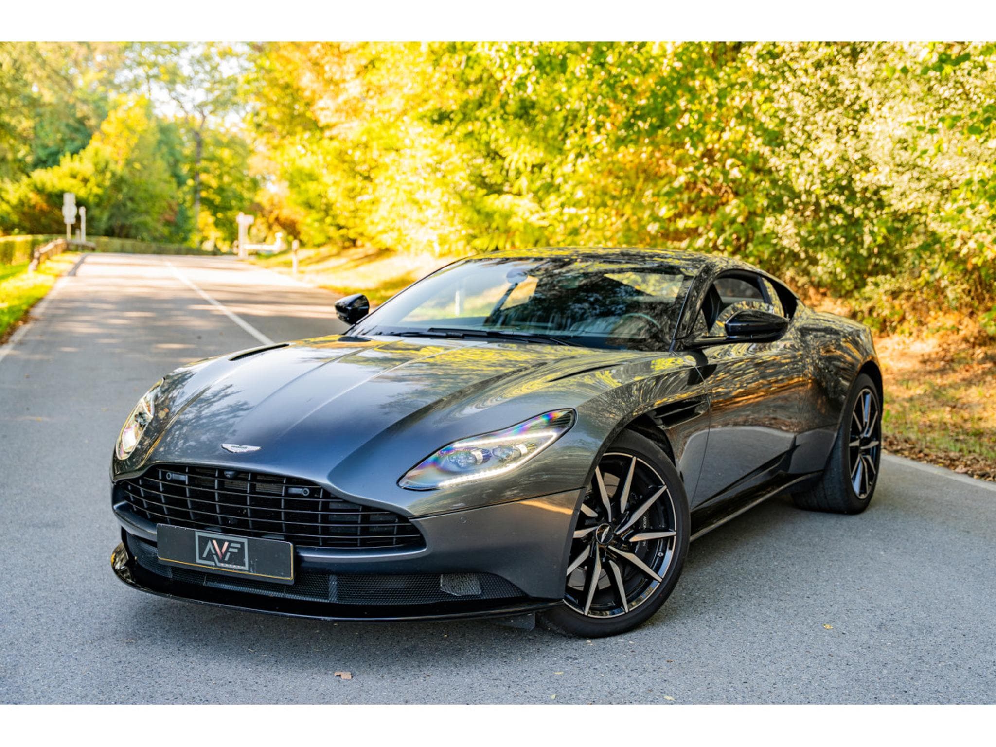 Aston-Martin DB11 Coupe V8 510cv - First hand - Black Pack (2021) - Photo 1