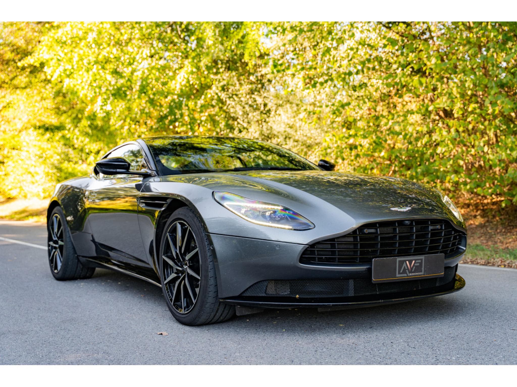 Aston-Martin DB11 Coupe V8 510cv - First hand - Black Pack (2021) - Photo 3