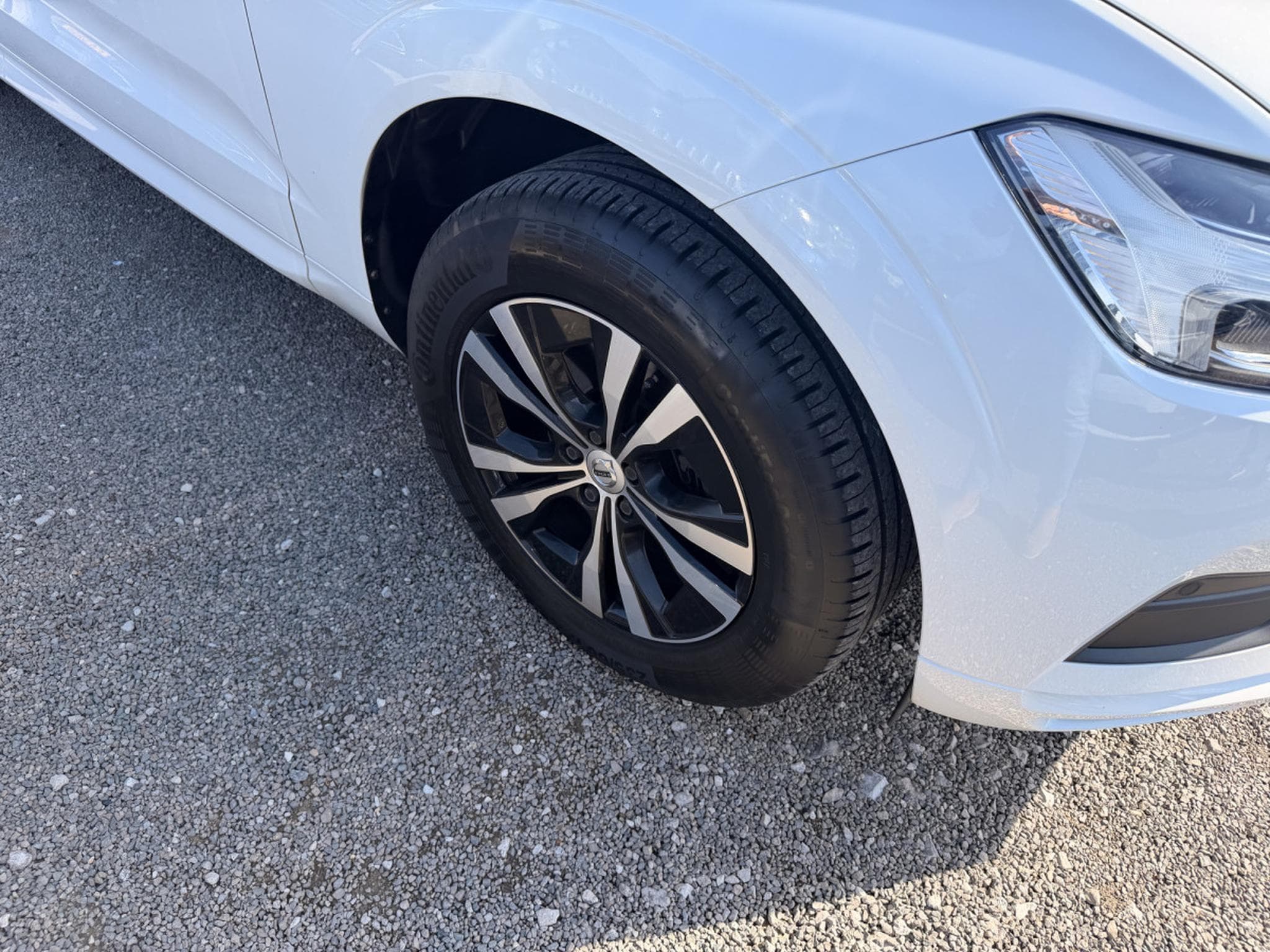 Volvo XC60 D4 190 Geartronic (2020) - Foto 11