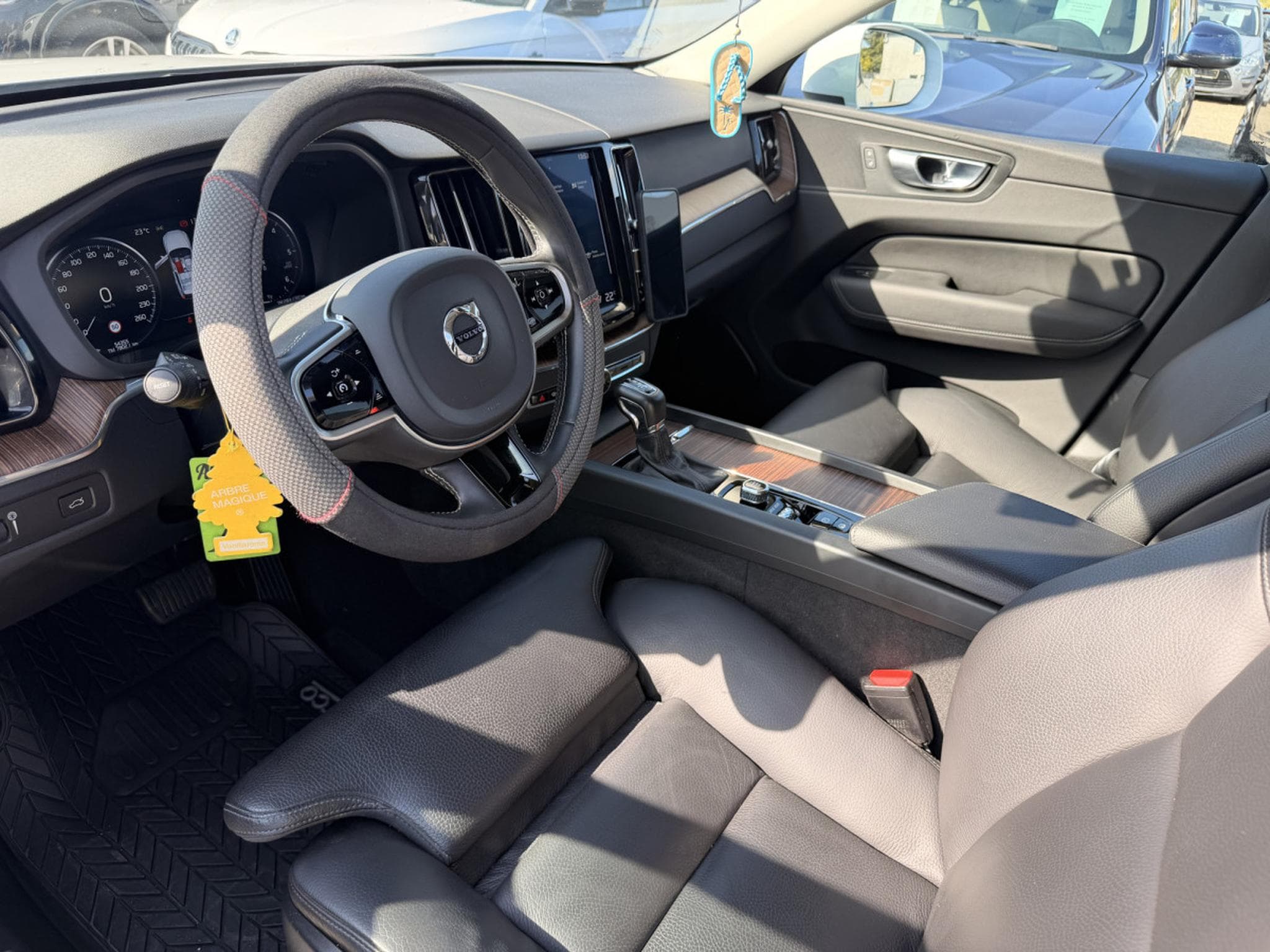 Volvo XC60 D4 190 Geartronic (2020) - Foto 19