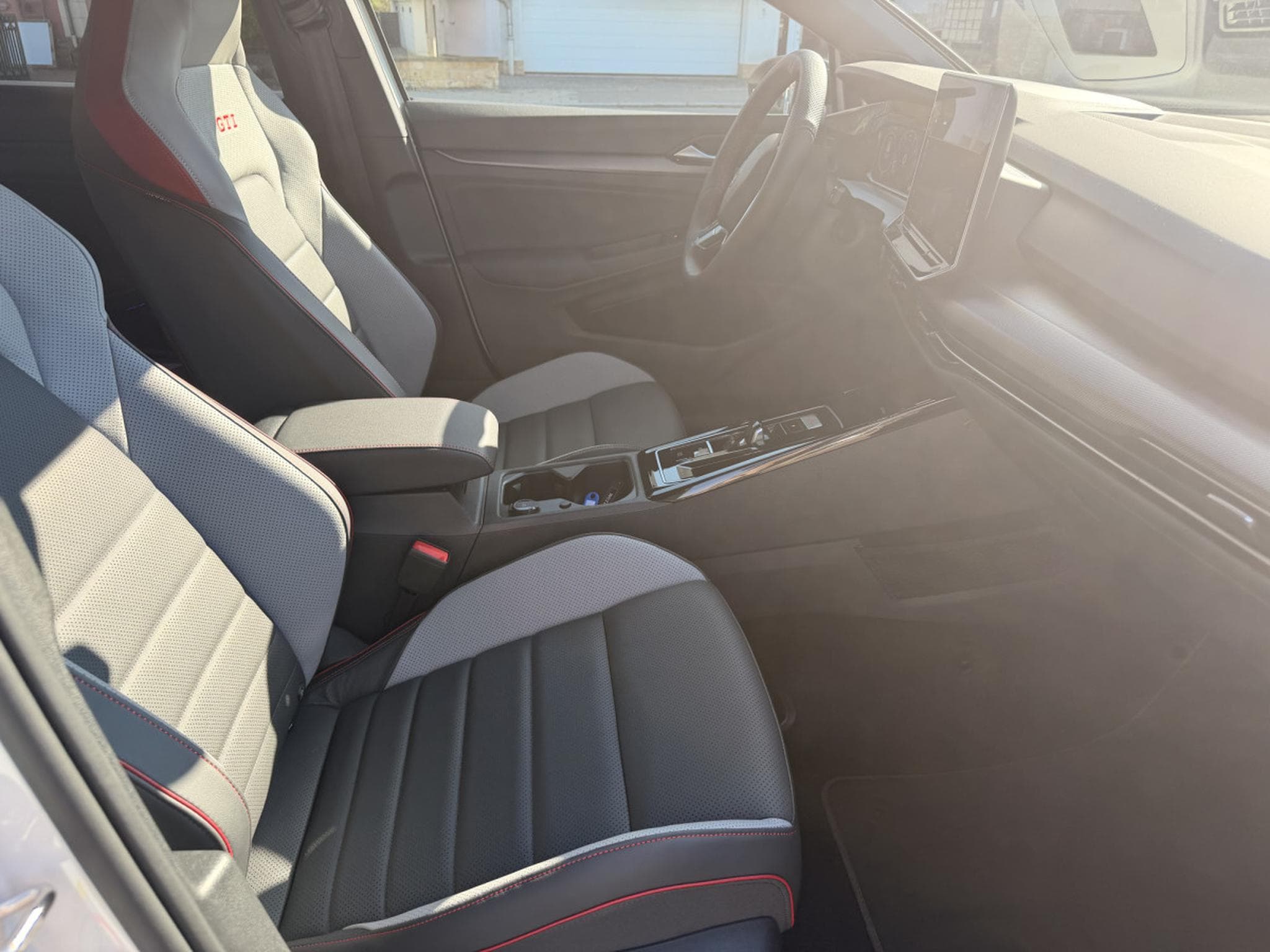 VW Golf GTI 300 Clubsport DSG (2026) - Foto 13