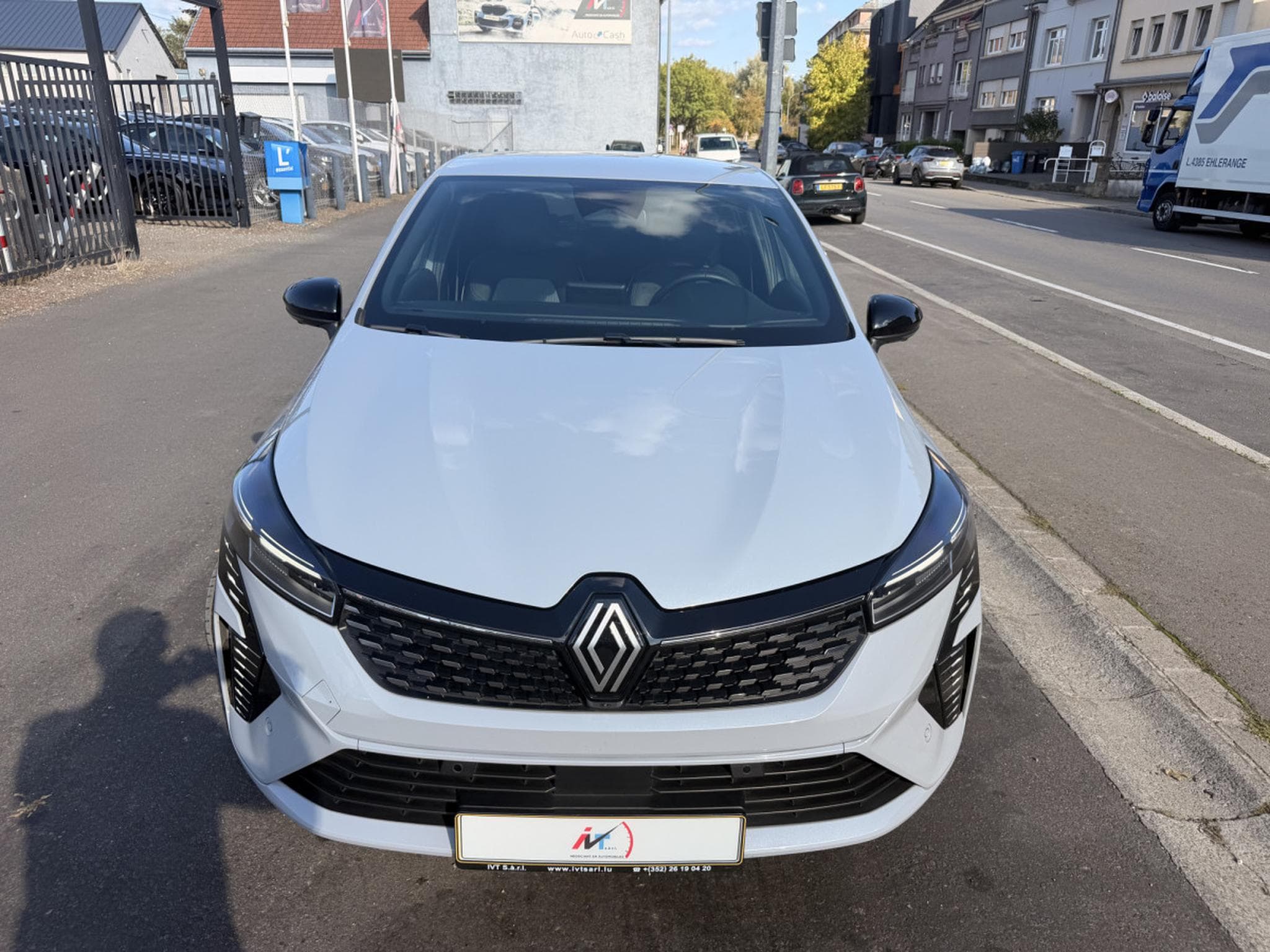 Renault Clio E-Tech 145 Hybride Intens (2024) - Foto 2