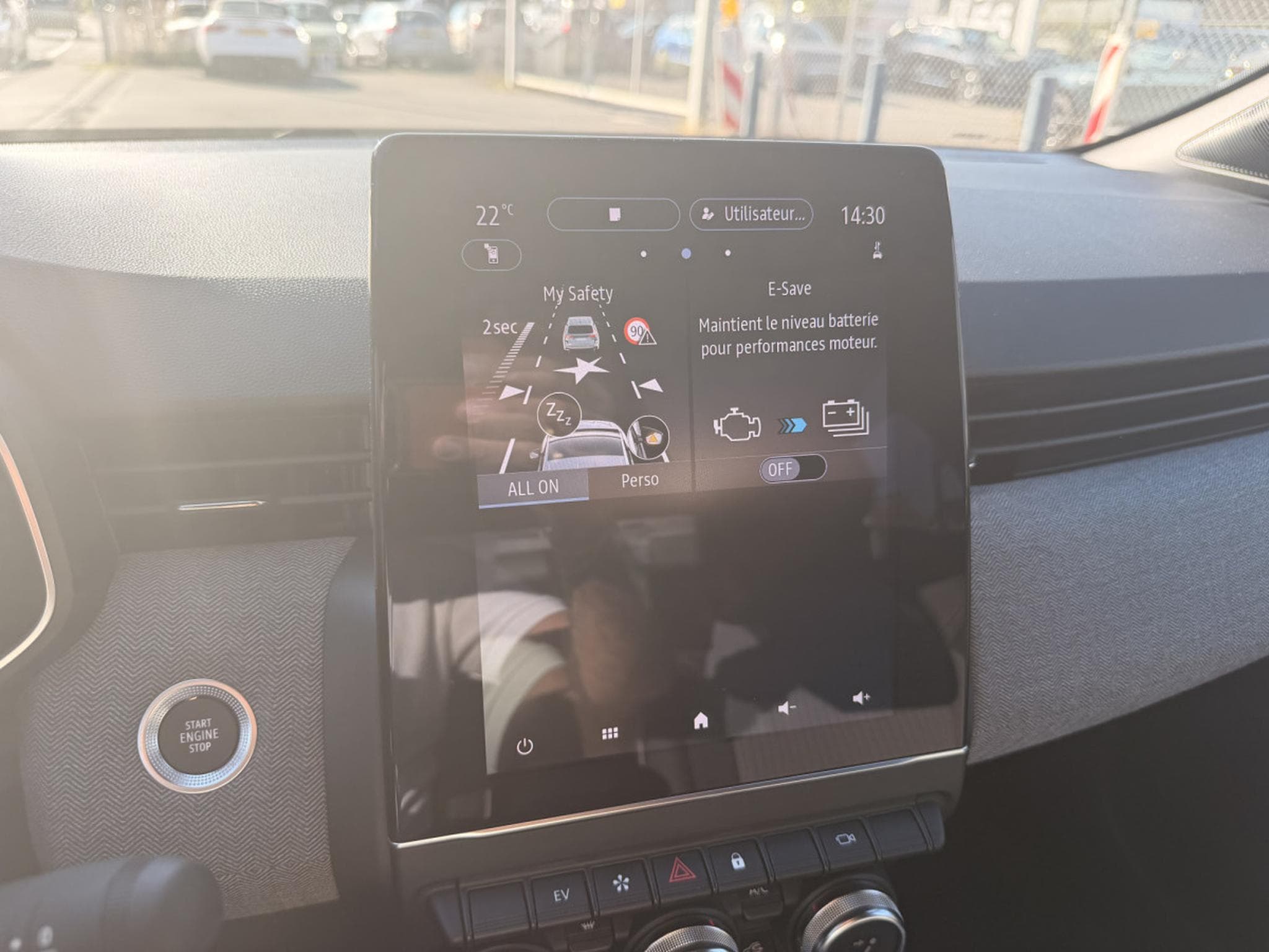 Renault Clio E-Tech 145 Hybride Intens (2024) - Foto 14