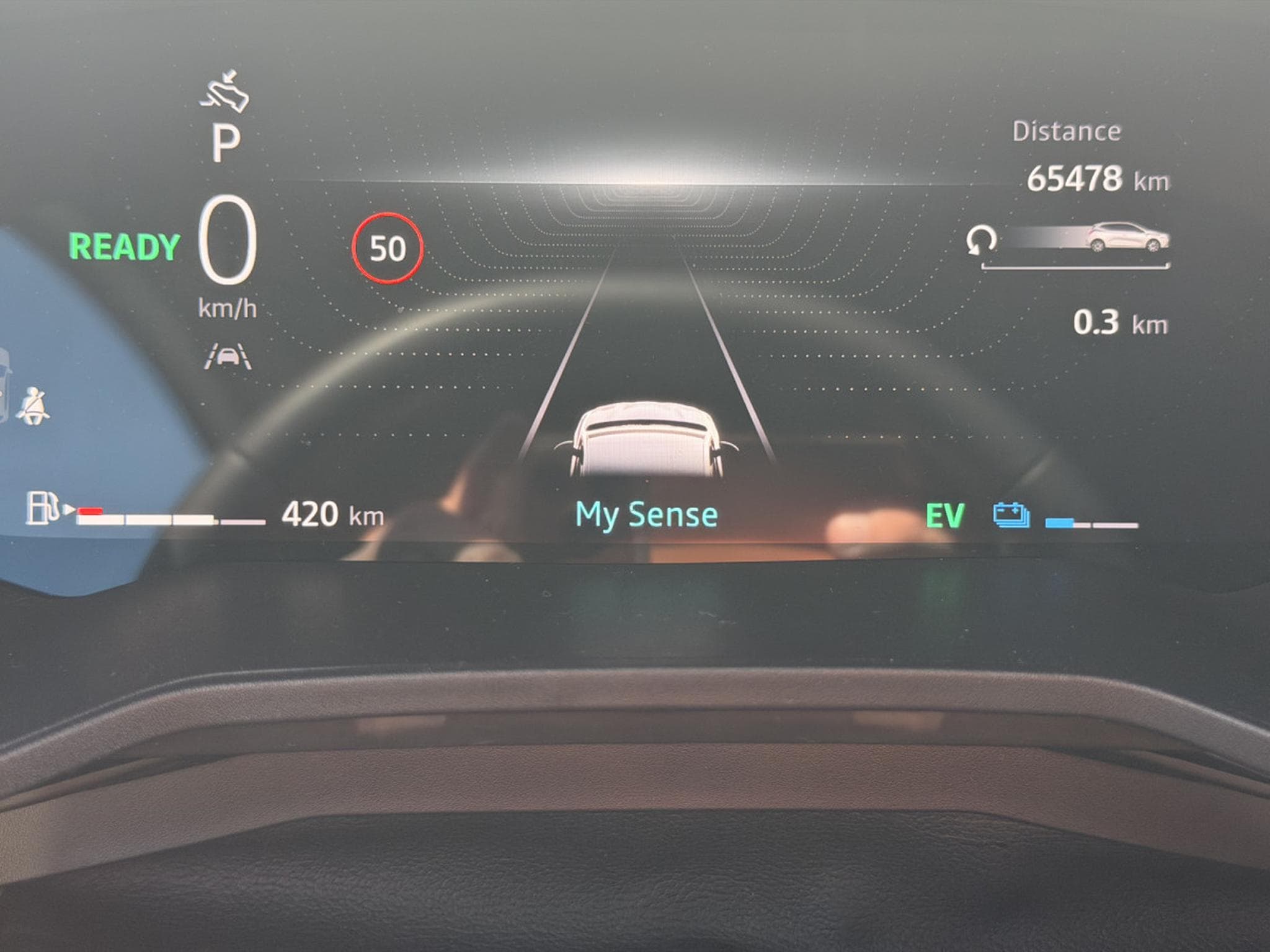 Renault Clio E-Tech 145 Hybride Intens (2024) - Foto 18
