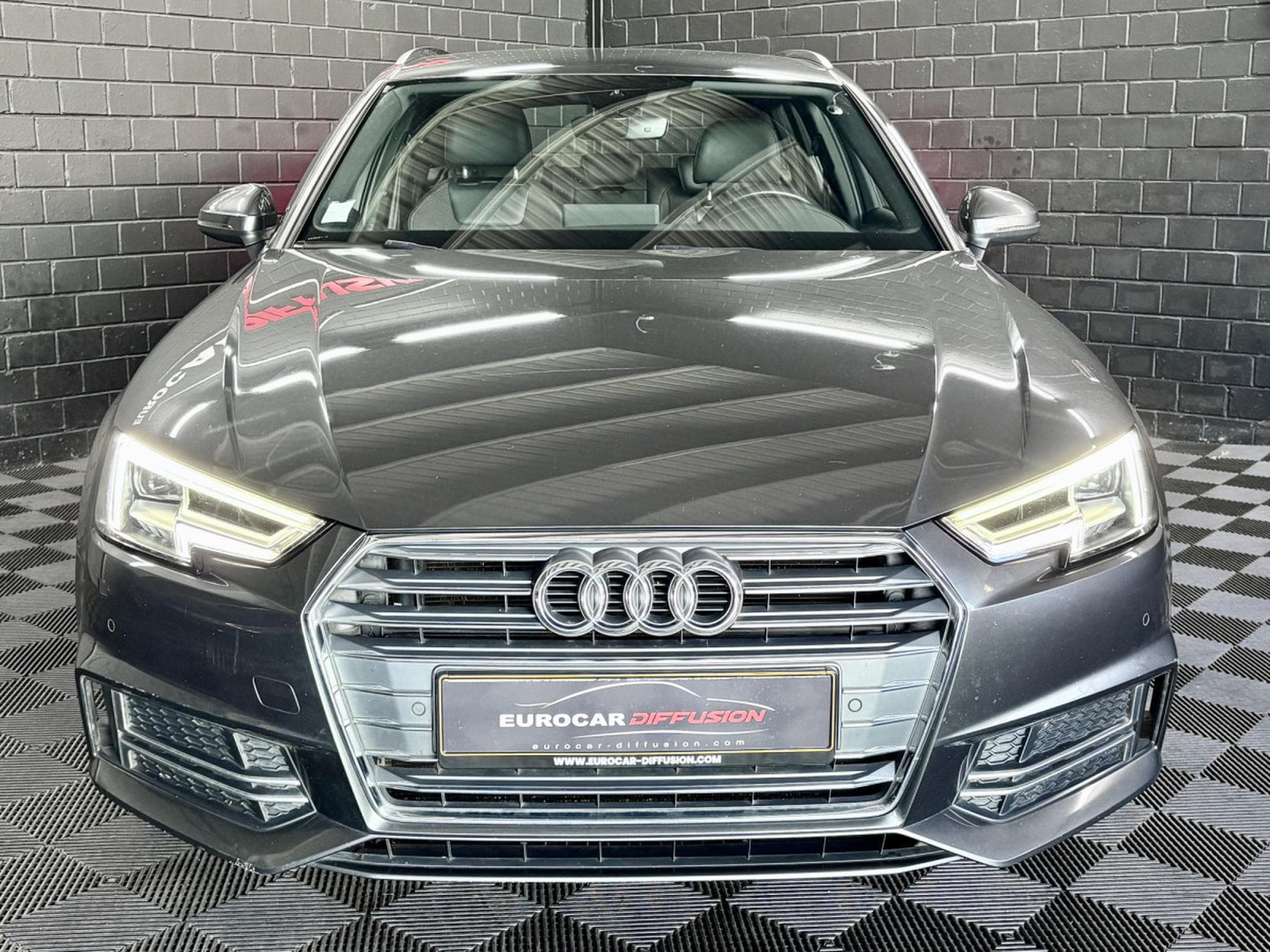 Audi A4 Avant S-Line 2.0 TDI 150 CV * HAYON * NAVI * (2018) - Photo 2