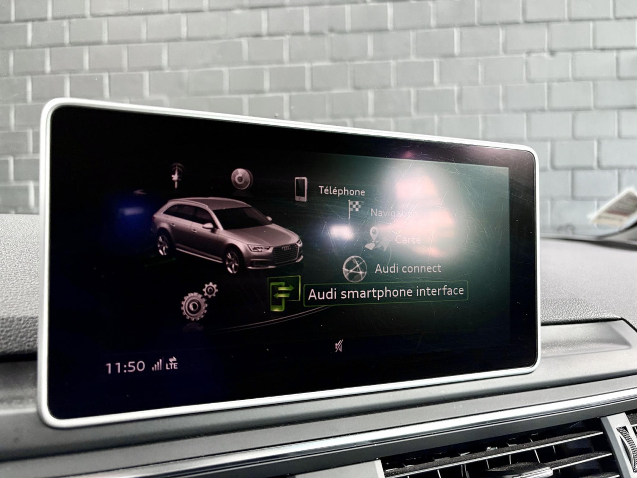 Audi A4 Avant S-Line 2.0 TDI 150 CV * HAYON * NAVI * (2018) - Photo 21