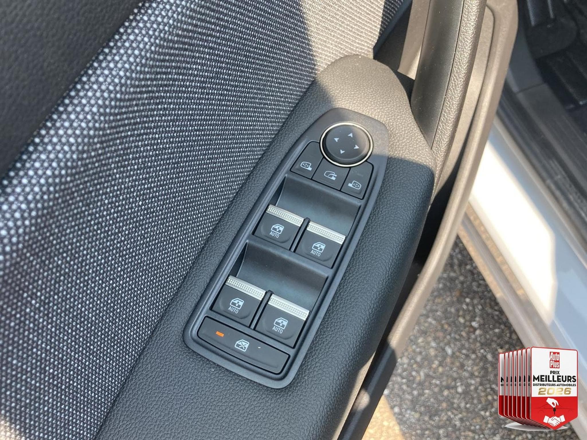 Renault Captur 1.2 TCE 115 TECHNO (2026) - Photo 13