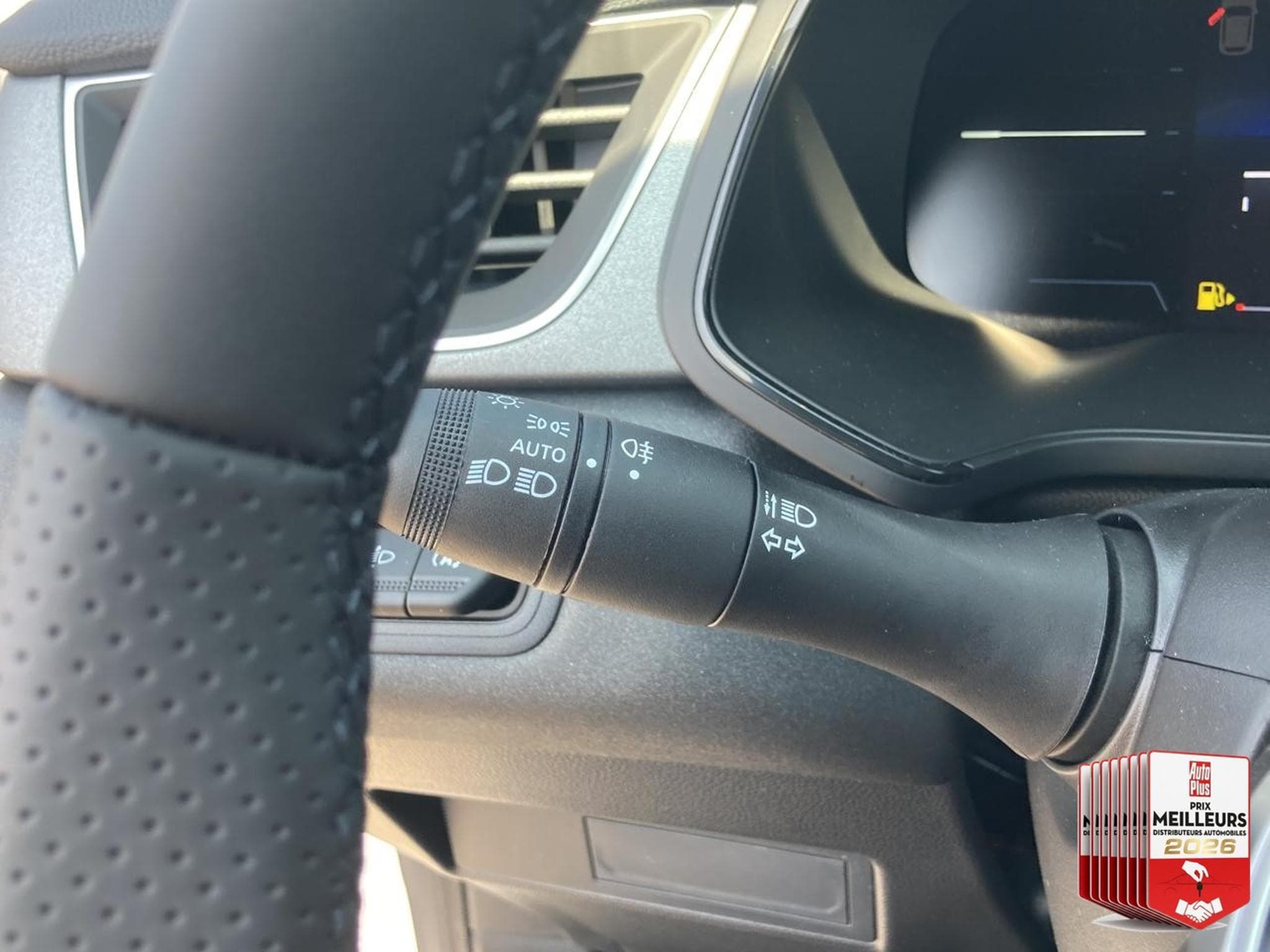 Renault Captur 1.2 TCE 115 TECHNO (2026) - Photo 17