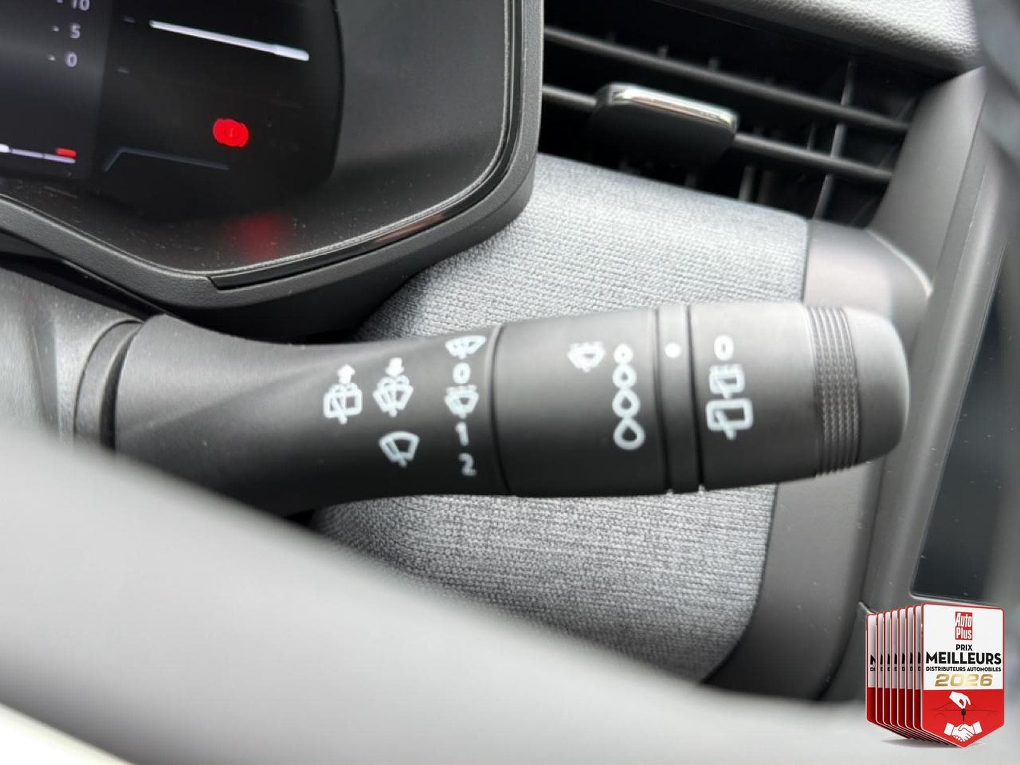Renault Clio 1.0 TCE 90 EVOLUTION (2026) - Photo 30