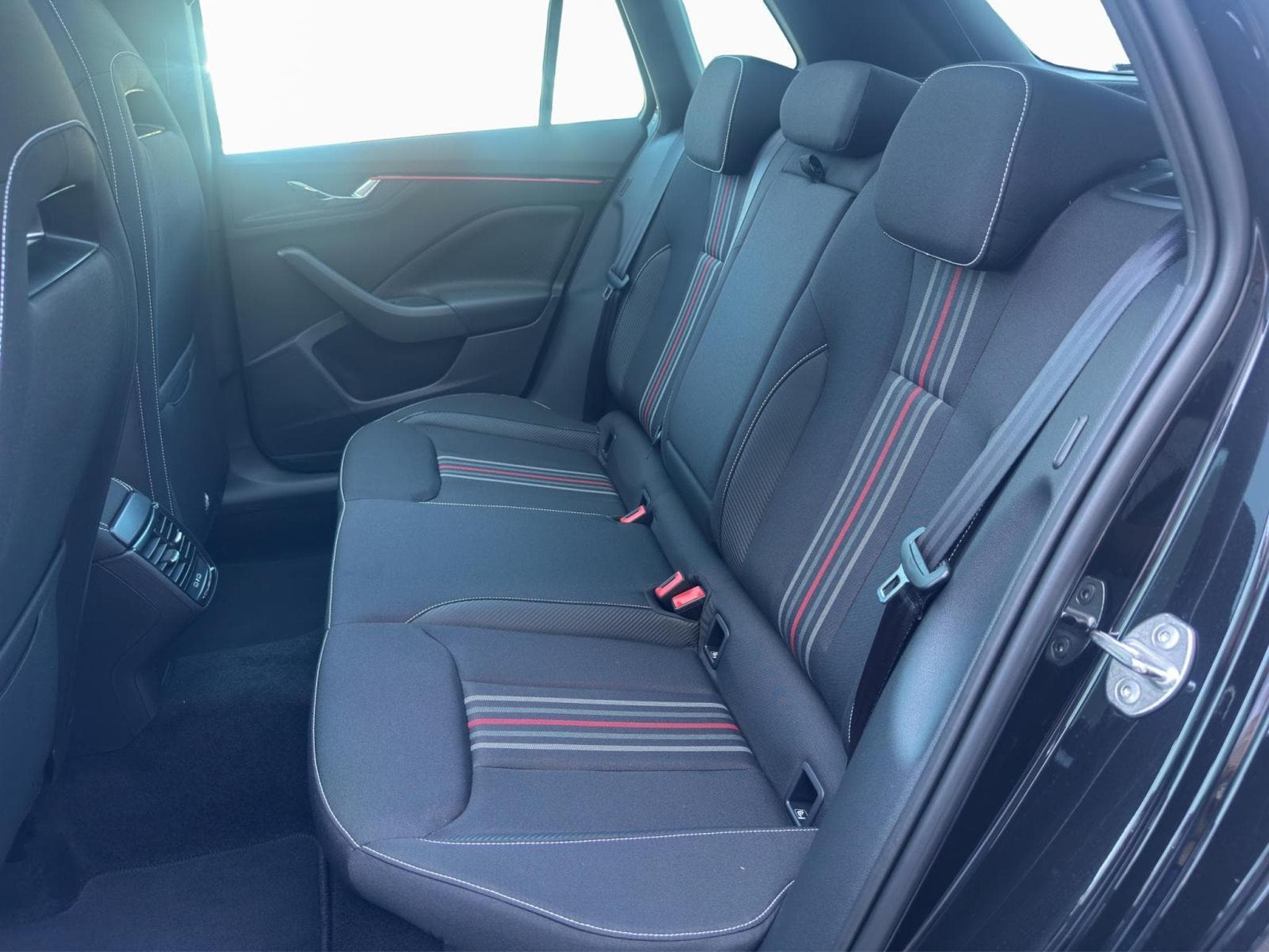 Skoda Kamiq Monte Carlo (2026) - Photo 15