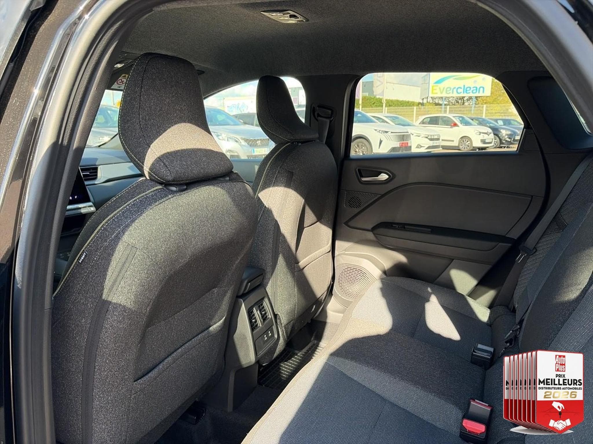 Renault SYMBIOZ 1.8 E-TECH FULL HYBRID 160 TECHNO (2026) - Foto 25