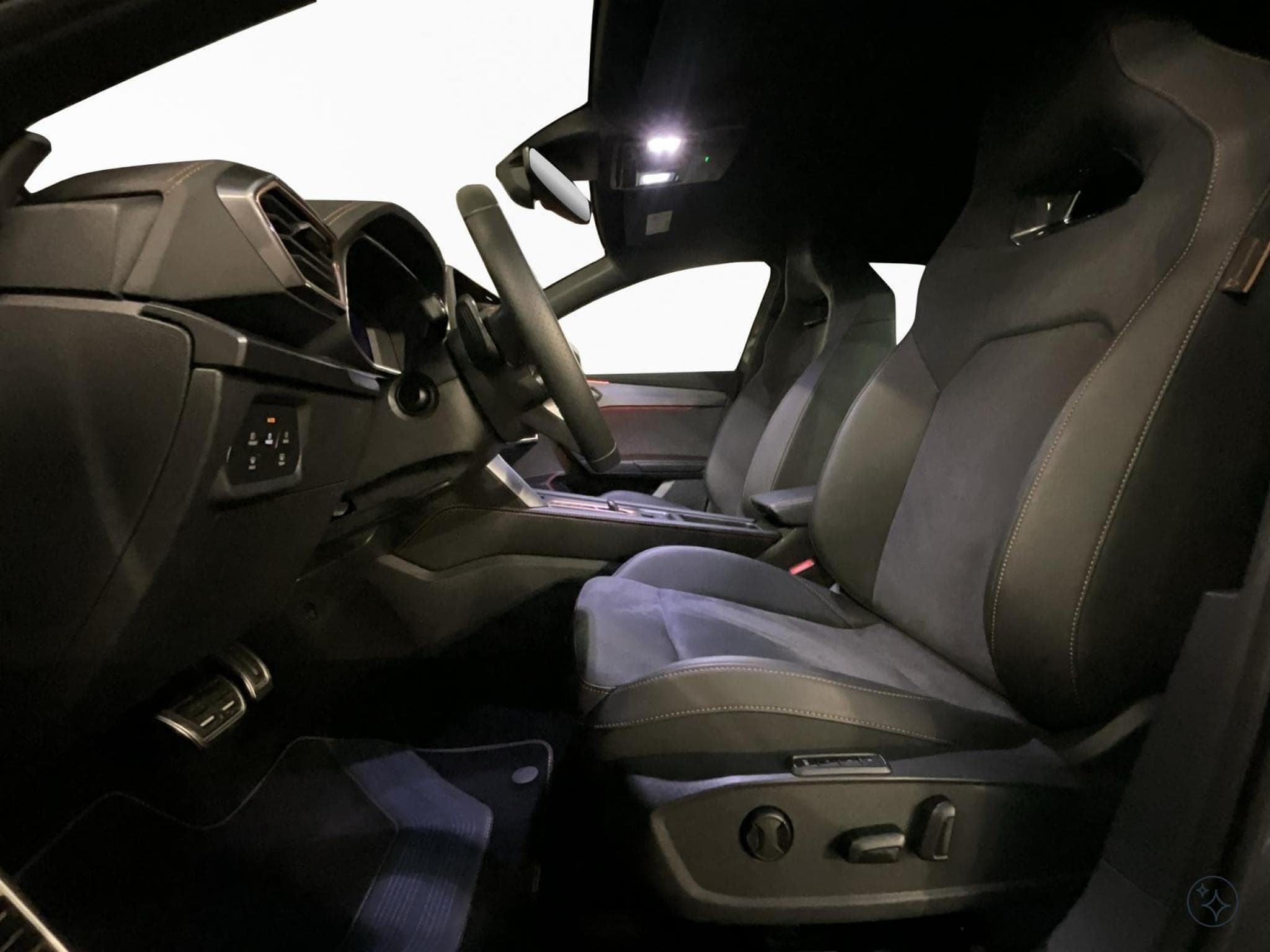 Cupra Leon DSG+Dynamic-Design+Pure-Performance+Intelligent-Drive+LED (2025) - Foto 9