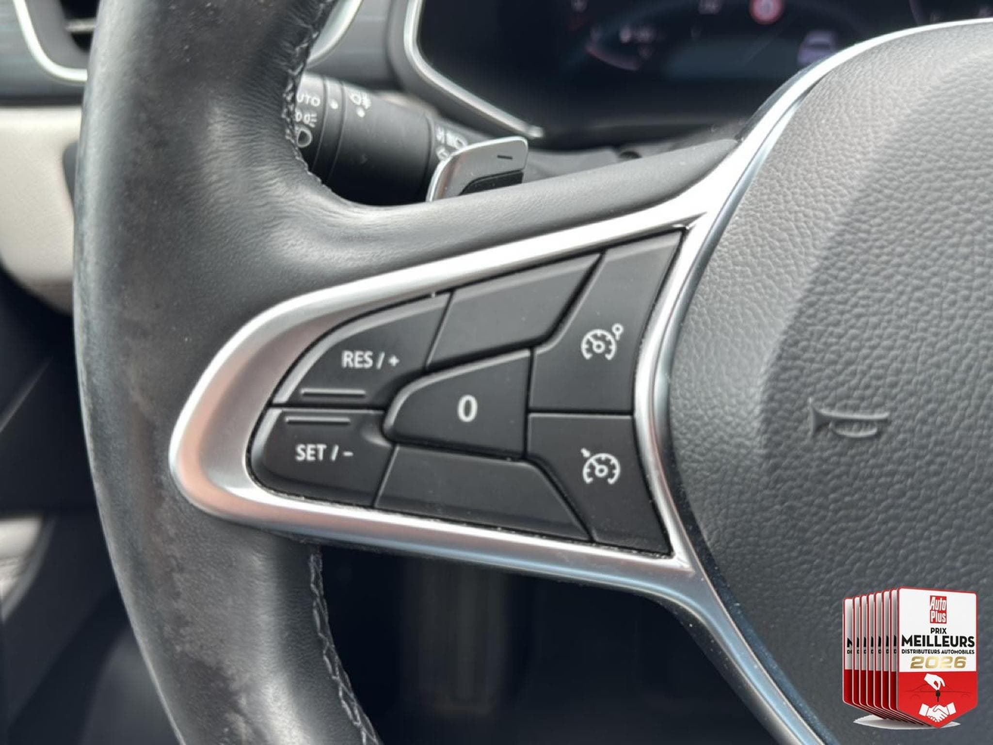 Renault Captur 1.5 BLUE DCI 115 INITIALE PARIS EDC (2020) - Photo 19